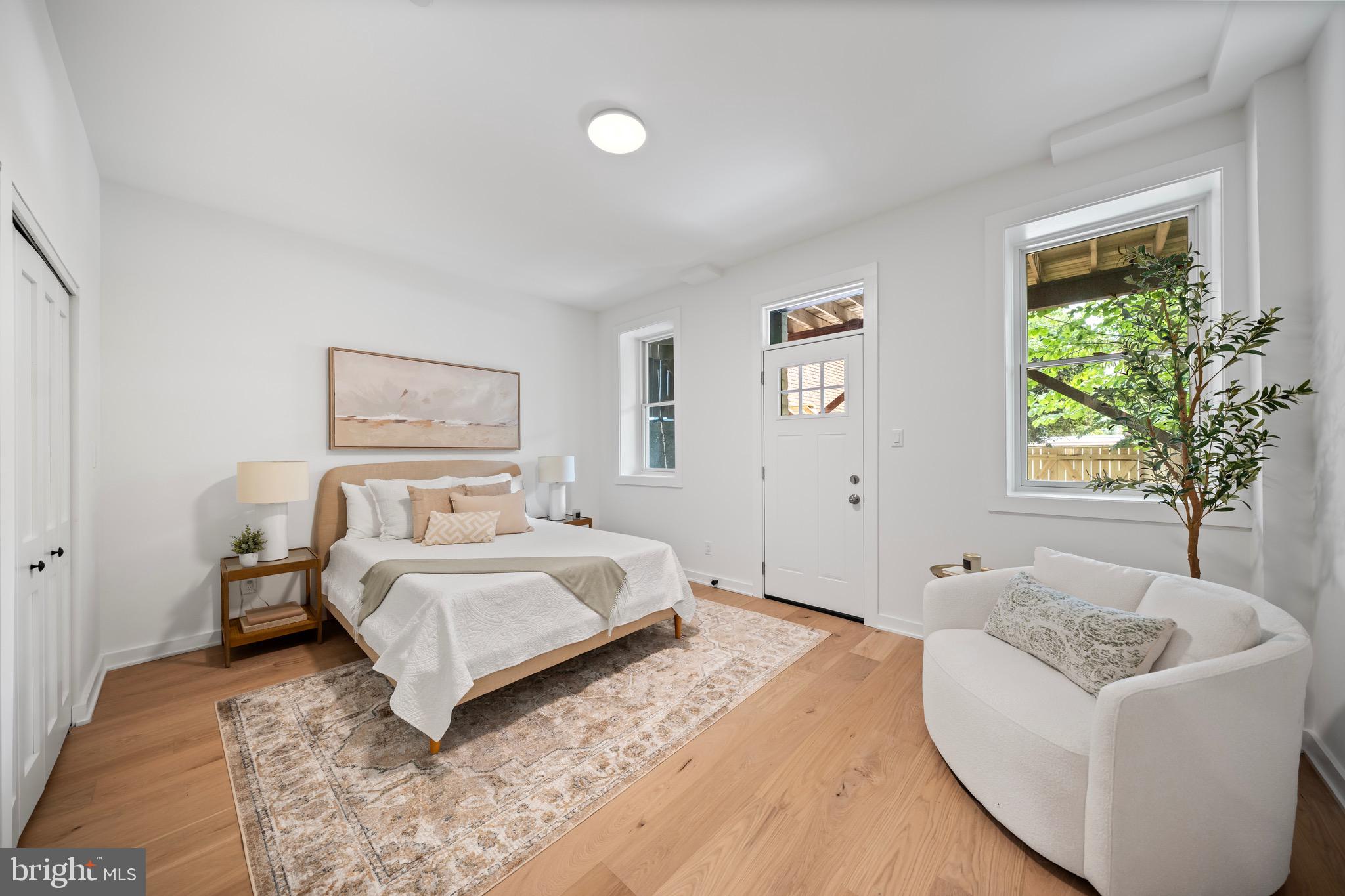 CAPITOL HILL - Residential Income