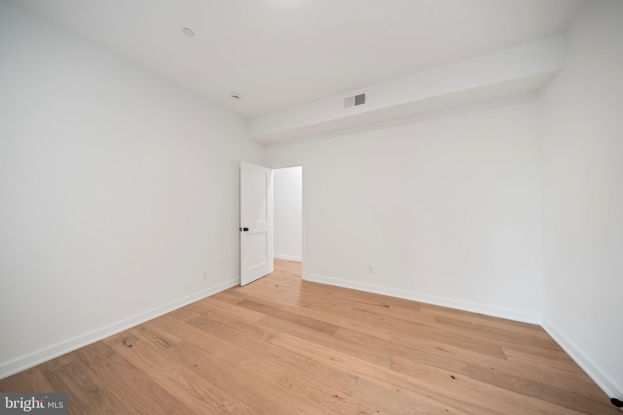 CAPITOL HILL - Residential Income