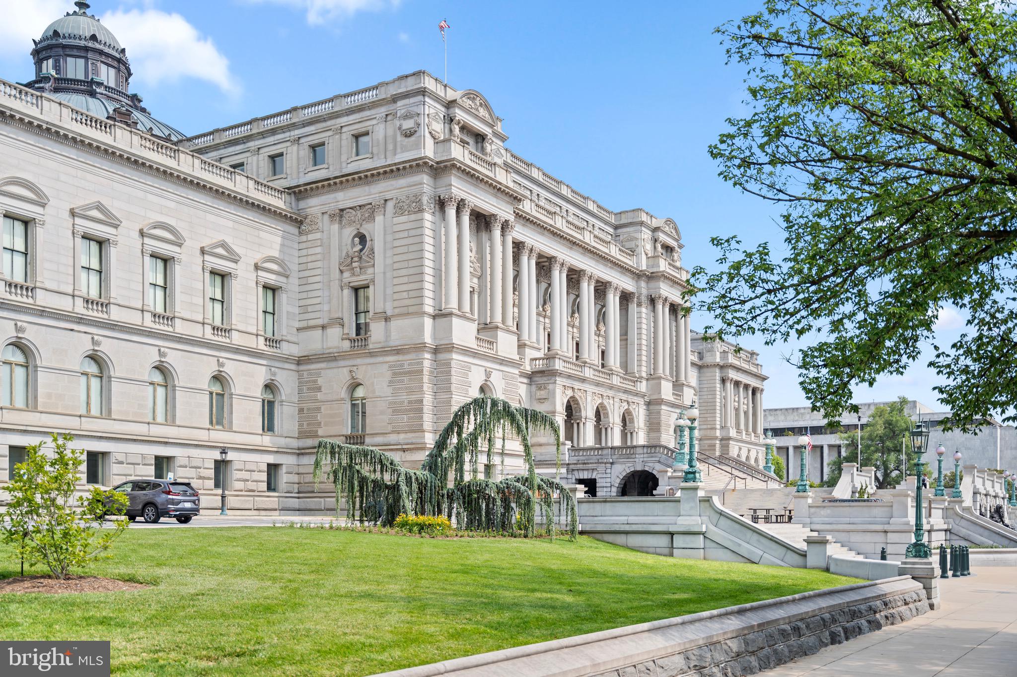 CAPITOL HILL - Residential Income