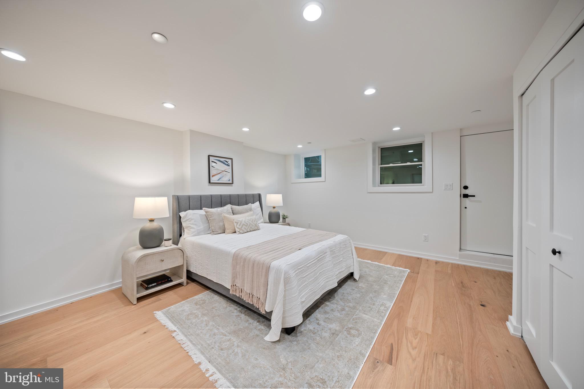 CAPITOL HILL - Residential Income