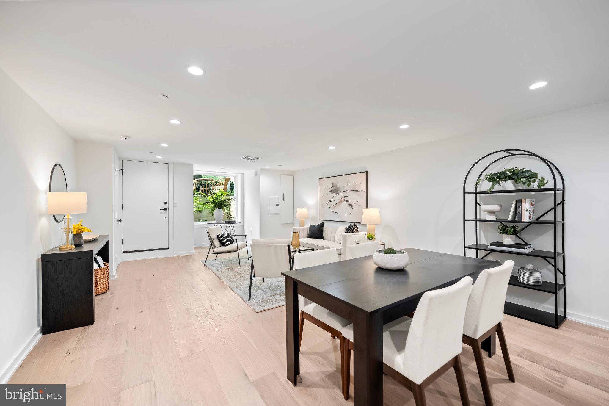 CAPITOL HILL - Residential Income