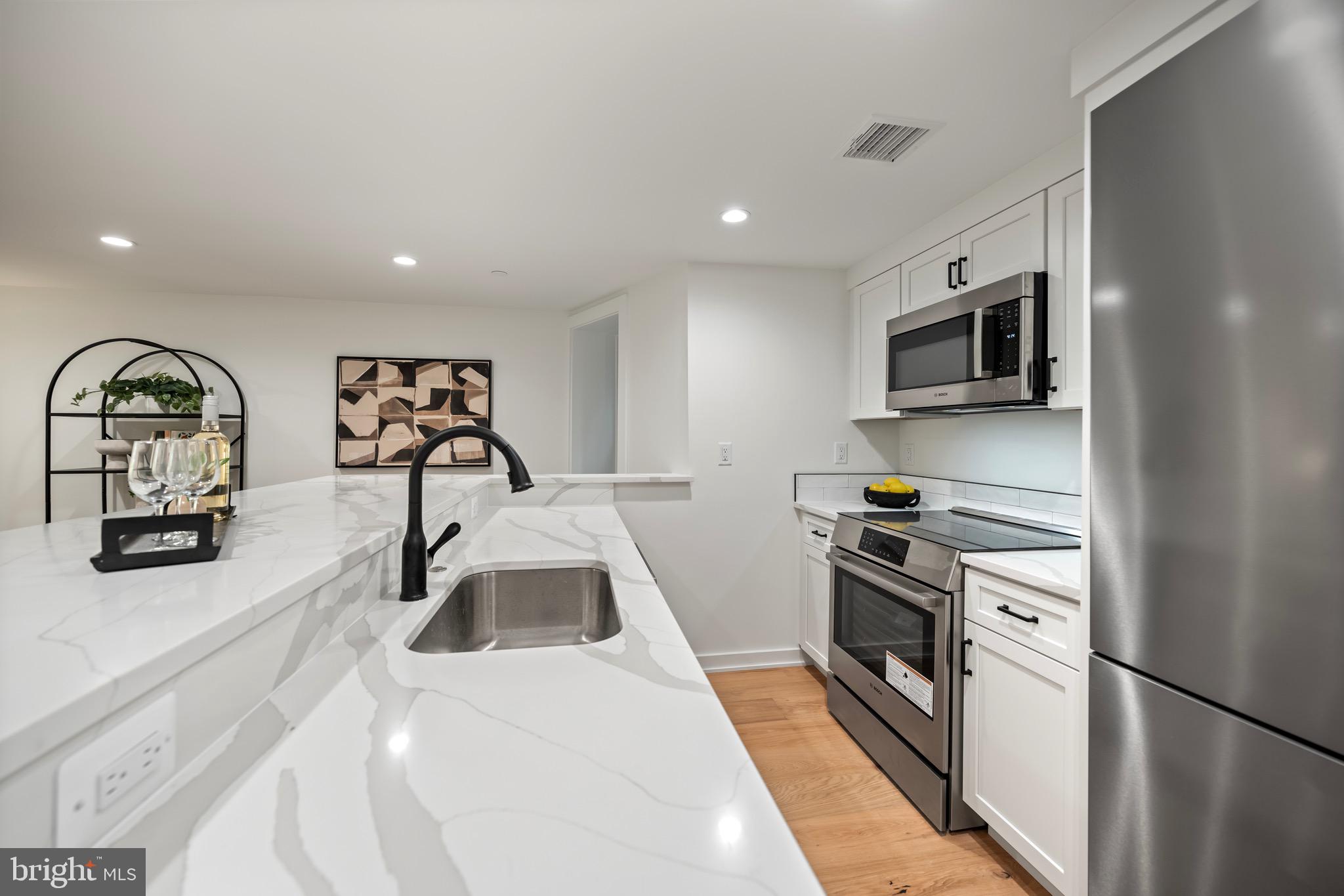 CAPITOL HILL - Residential Income