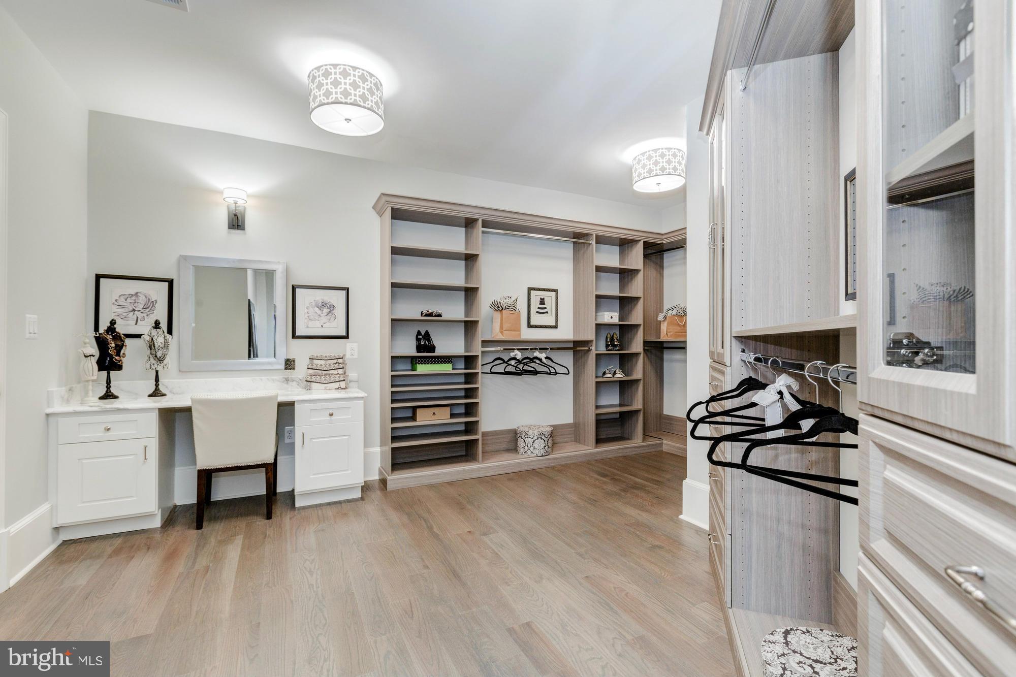 LANGLEY FOREST - Residential
