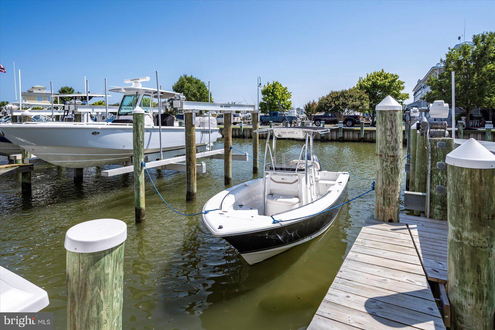 ESTATES AT INLET ISLE - Residential