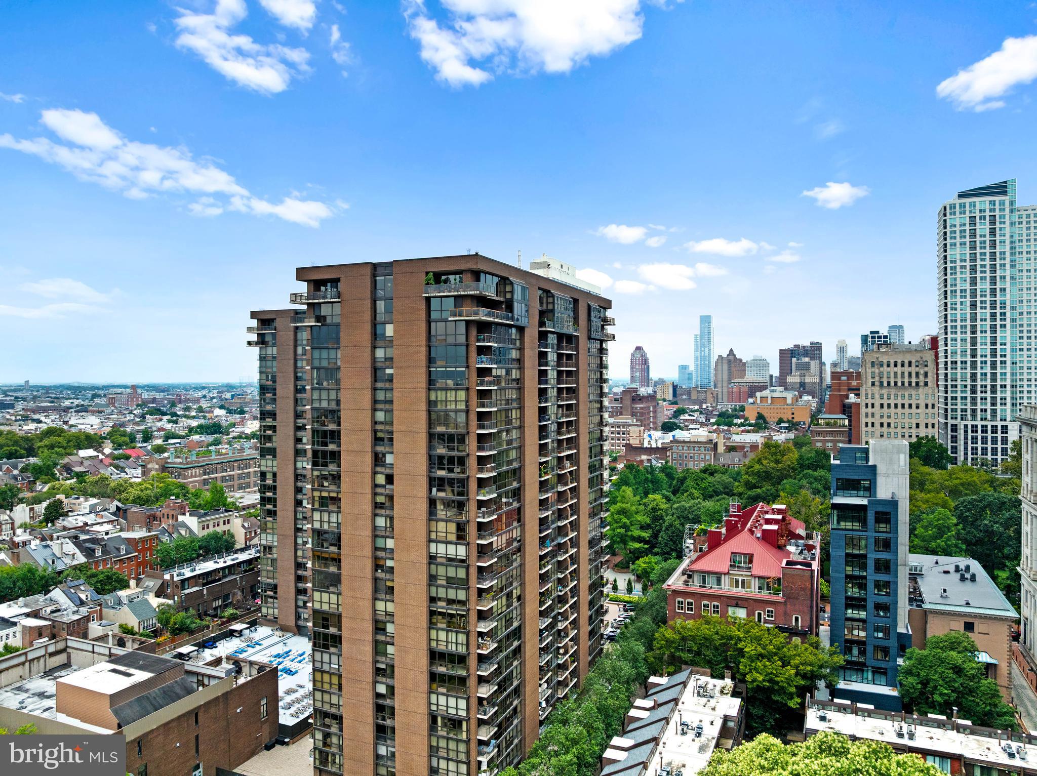 WASHINGTON SQ - Residential