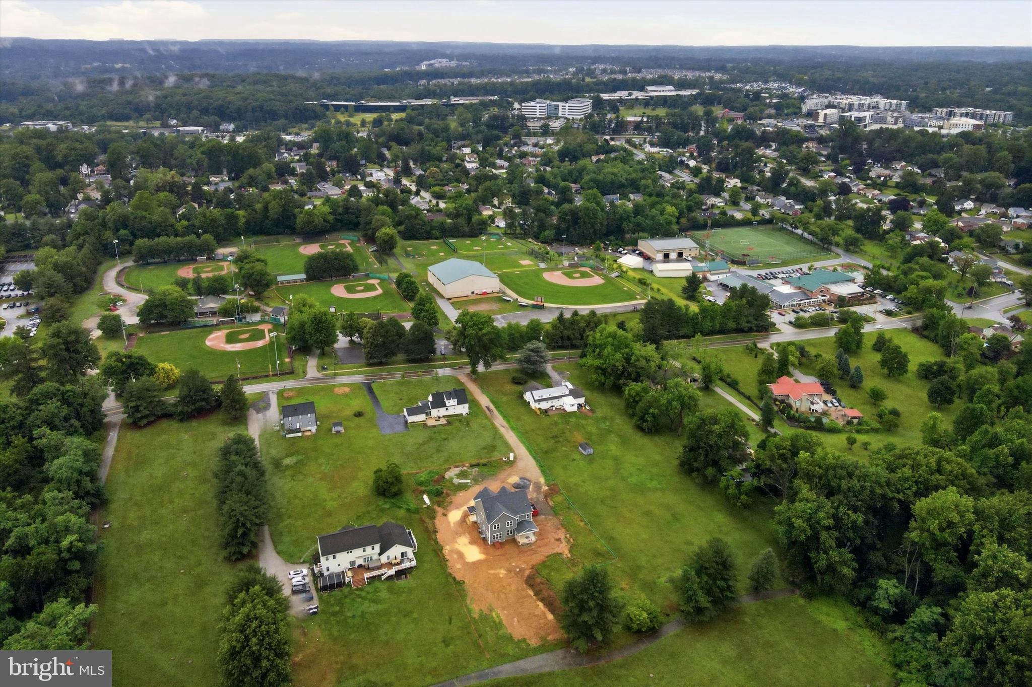 TANGLEWOOD - Residential