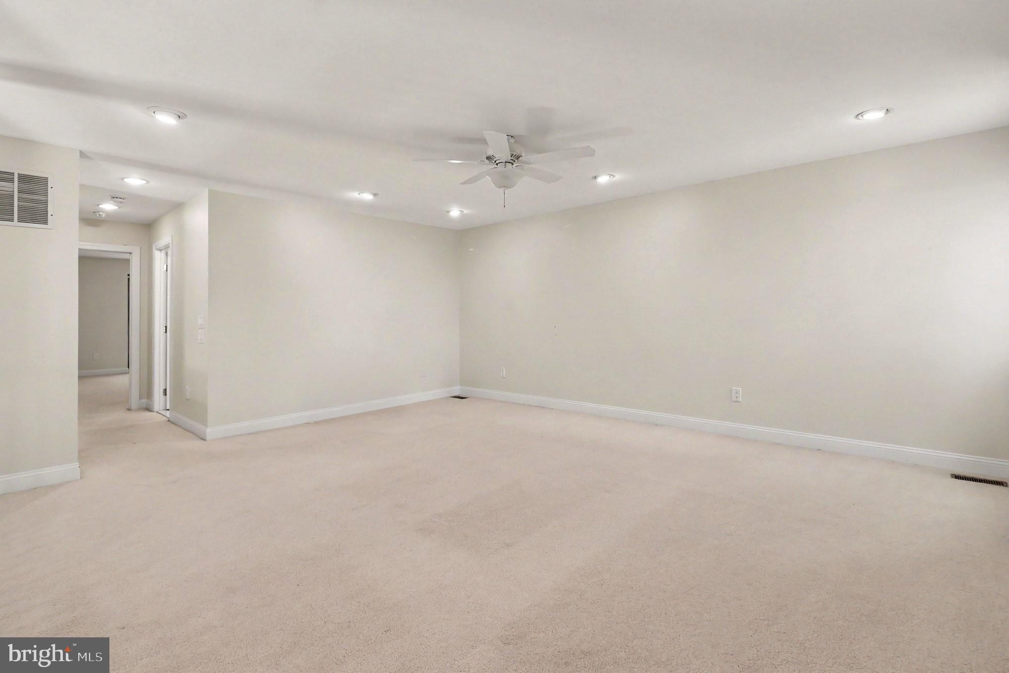 BLUE BELL CC - Residential