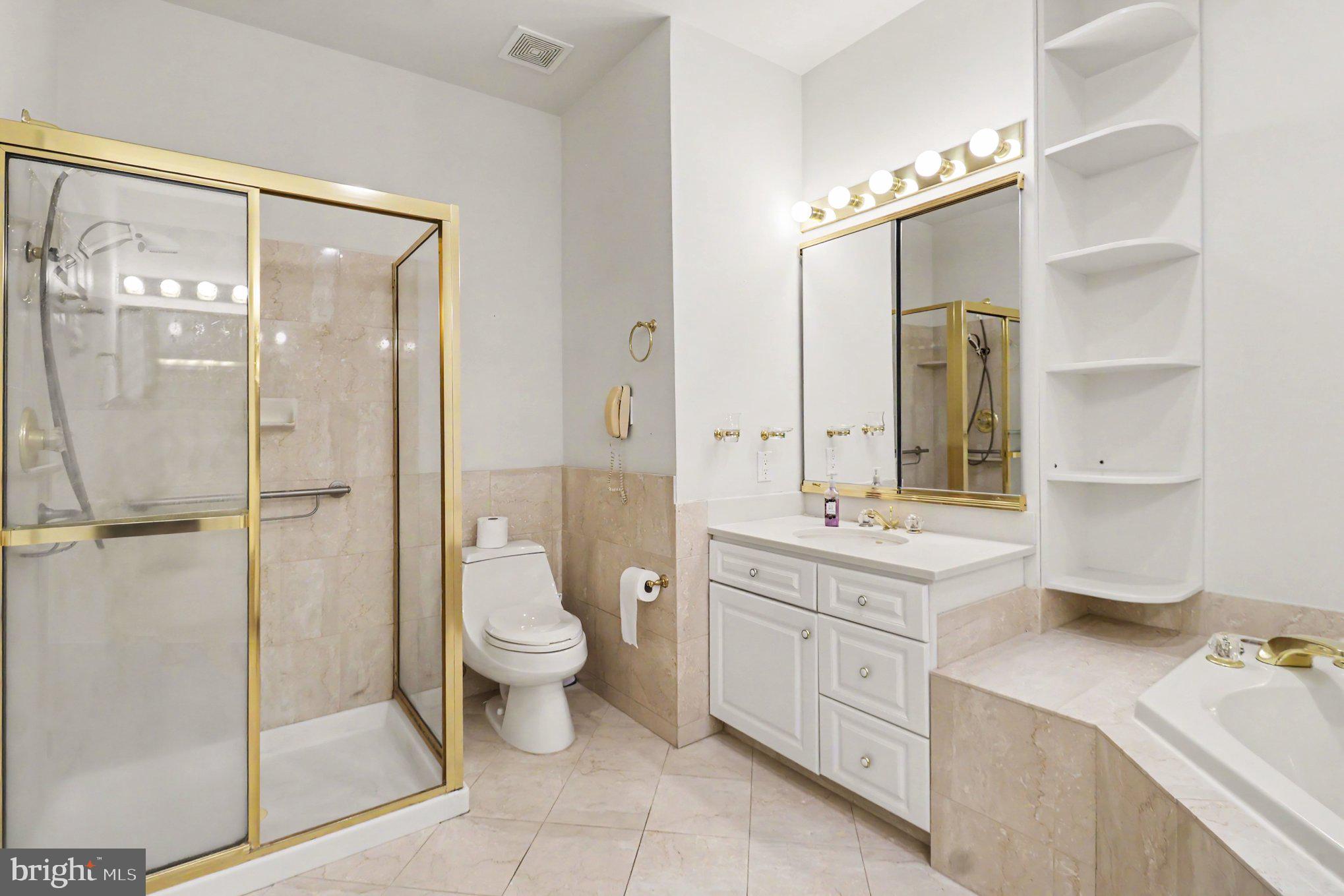 BLUE BELL CC - Residential