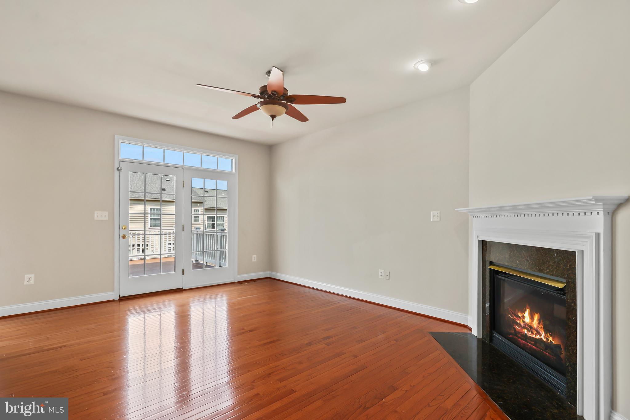 BRADDOCK CORNER - Residential