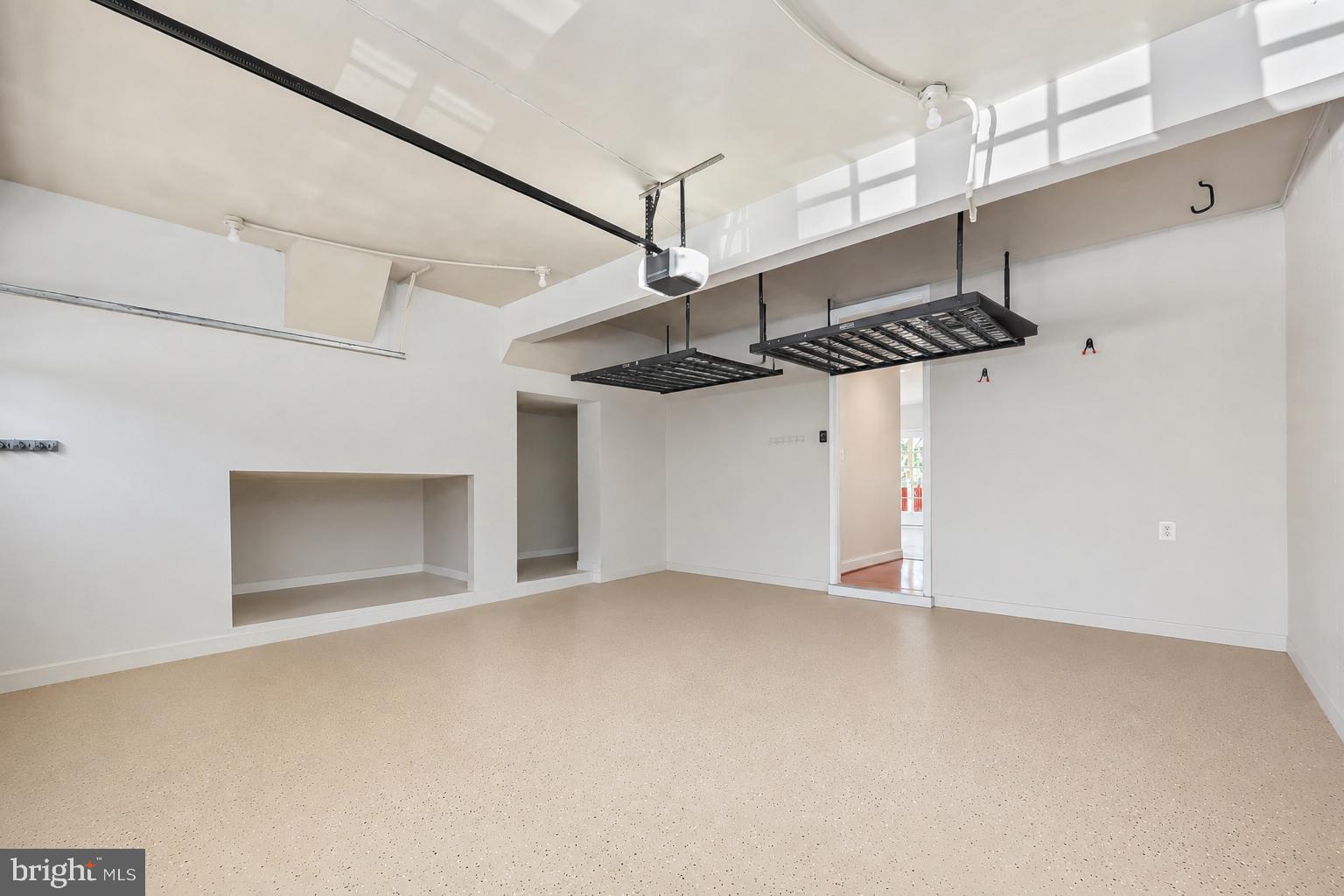 BRADDOCK CORNER - Residential