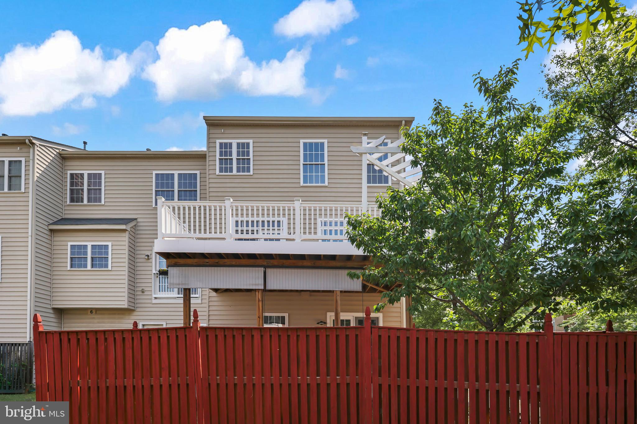 BRADDOCK CORNER - Residential