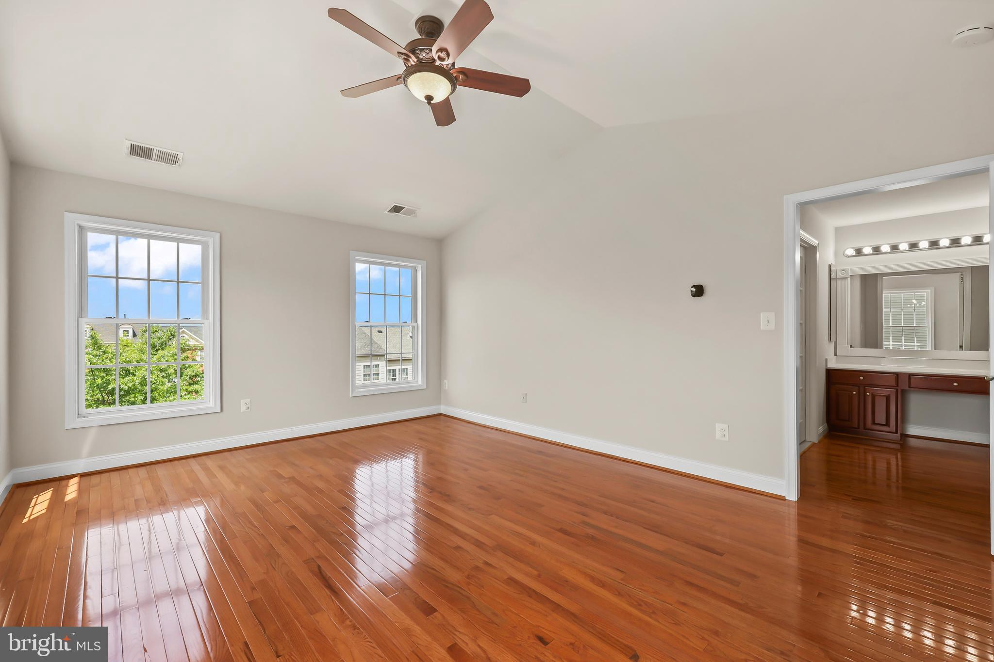 BRADDOCK CORNER - Residential