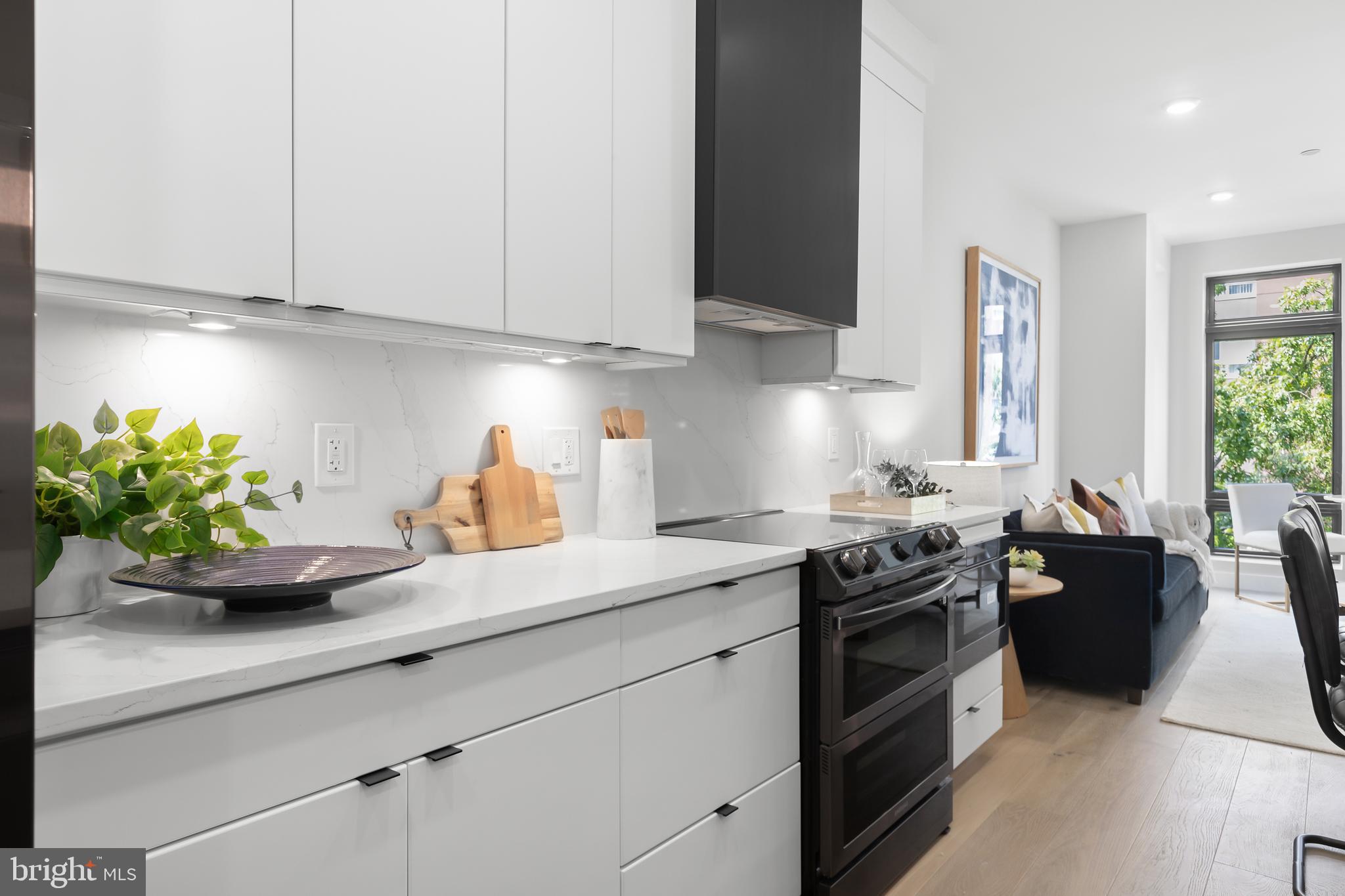 LOGAN/SHAW - Residential