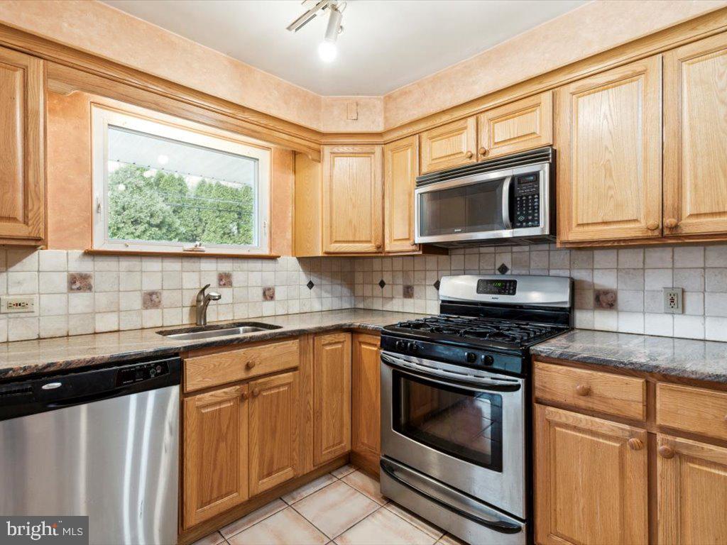 MELROSE PARK - Residential