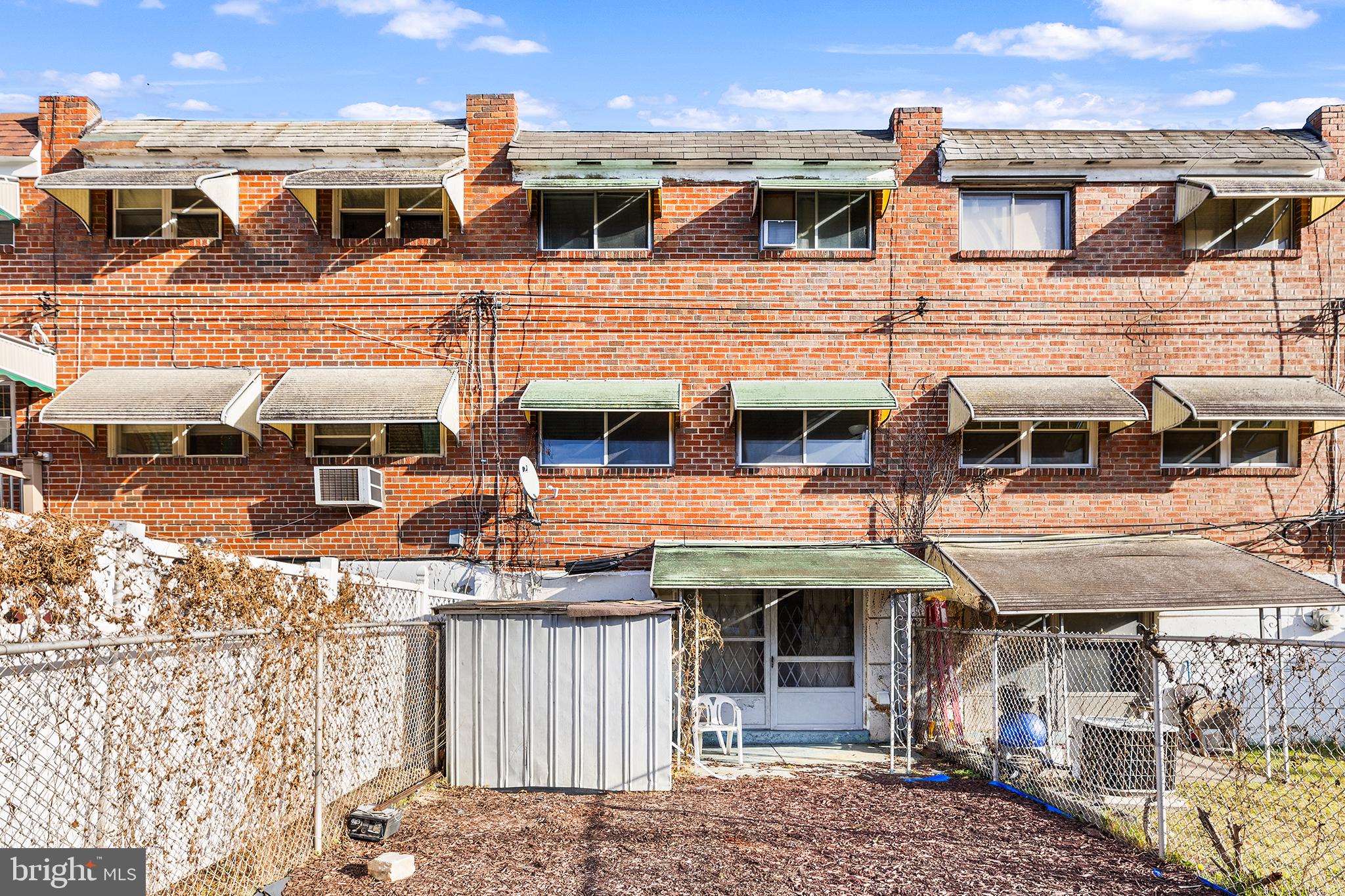 YORKTOWN - Residential