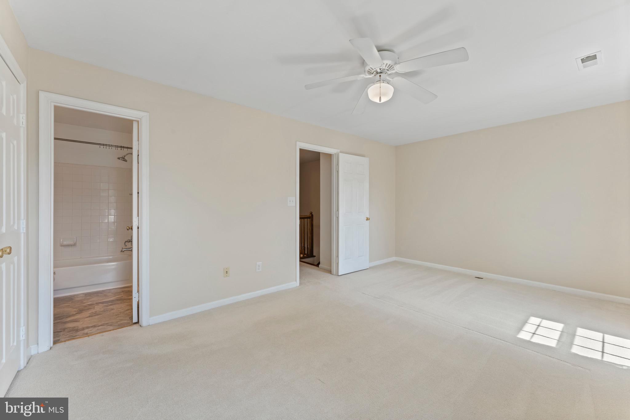 SULLY STATION - Residential Lease