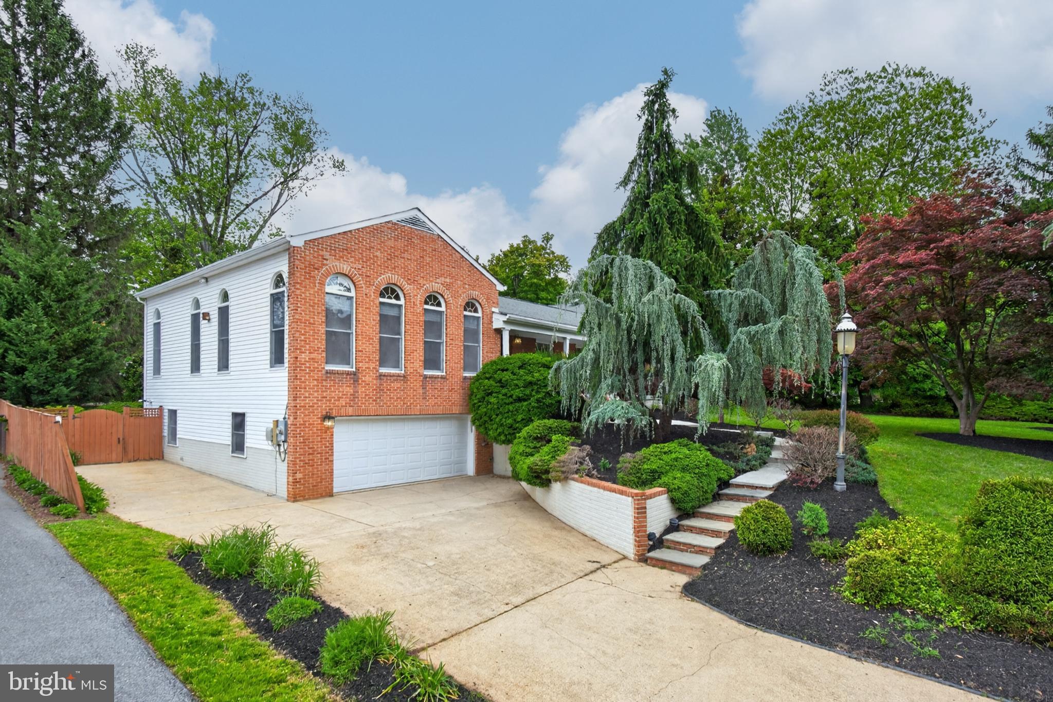LAKEWOOD ESTATES - Residential