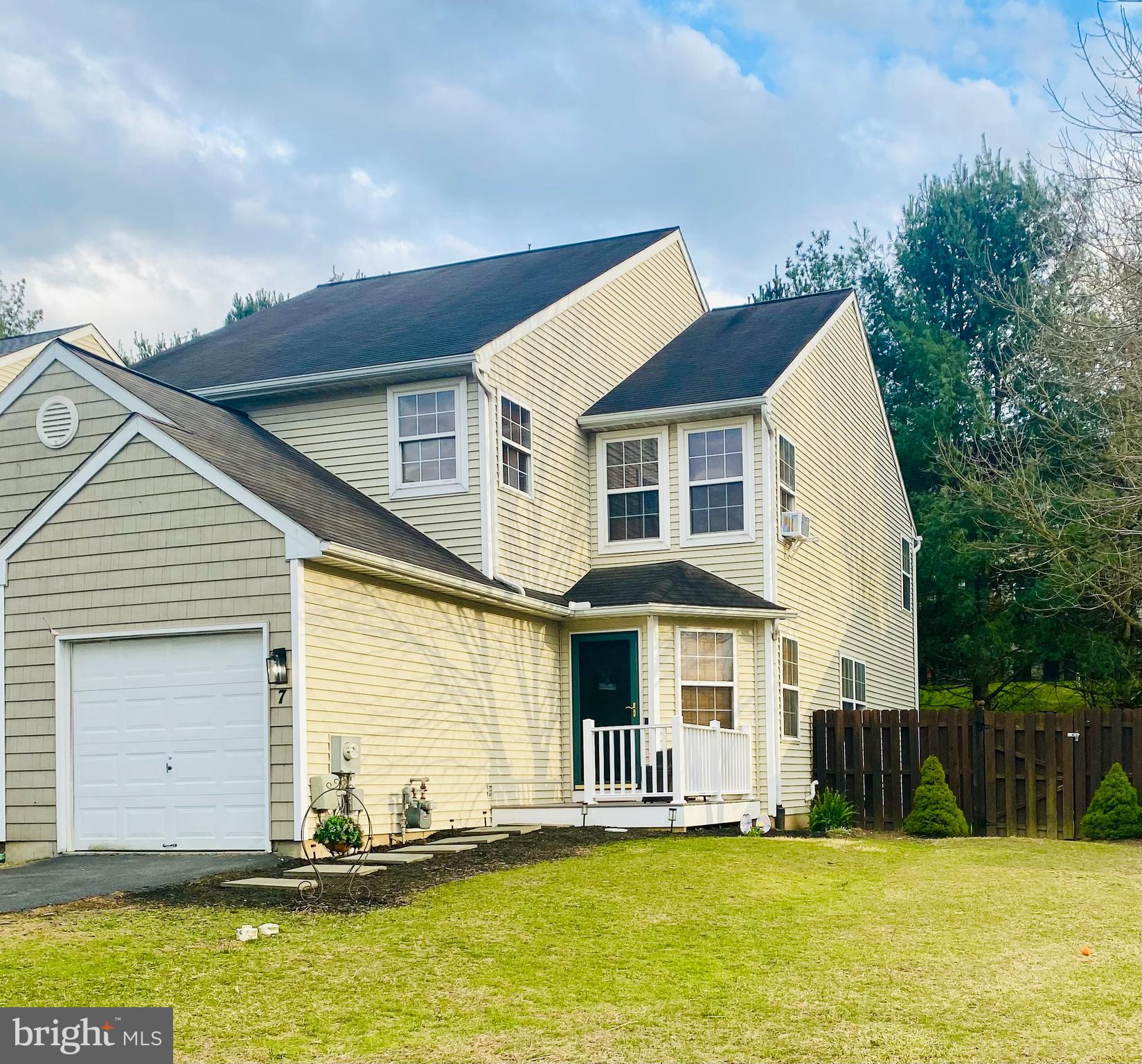 SPRING BROOK VILLAGE - Residential