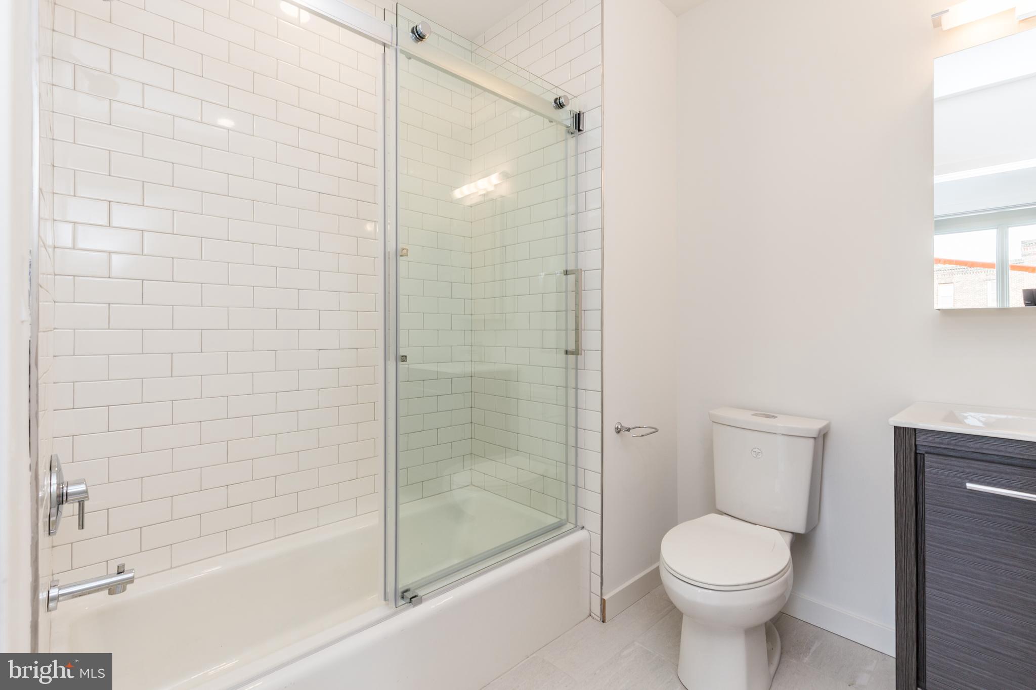 KENSINGTON - Residential Lease