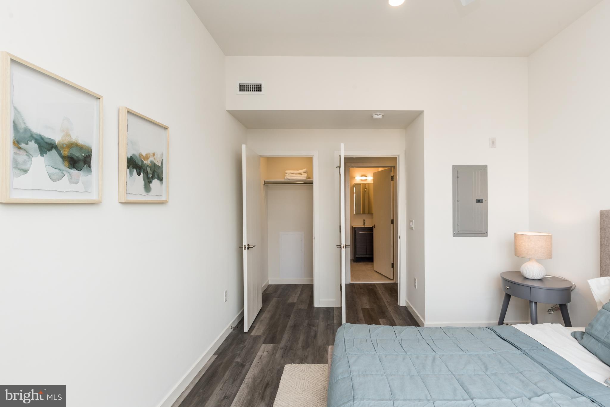 KENSINGTON - Residential Lease