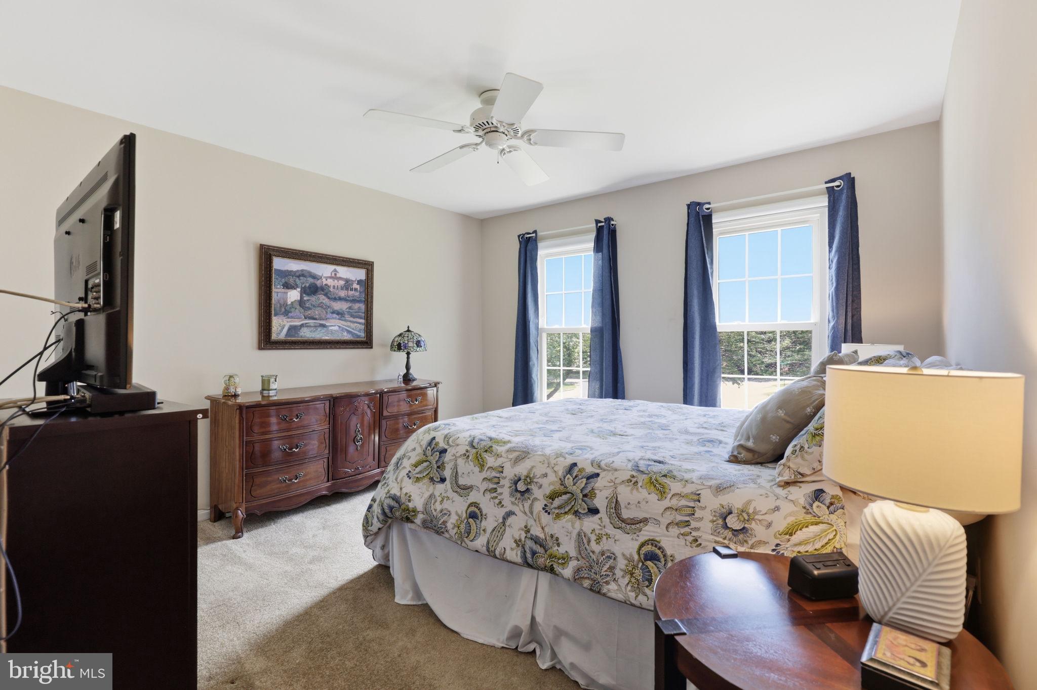 MILLS FARM - Residential