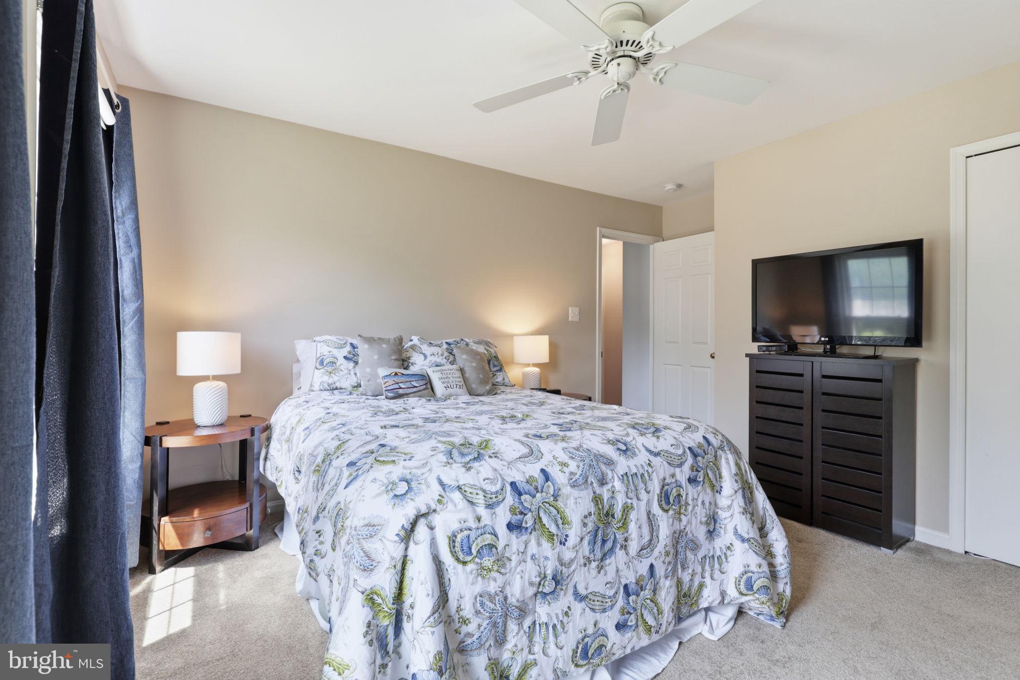 MILLS FARM - Residential