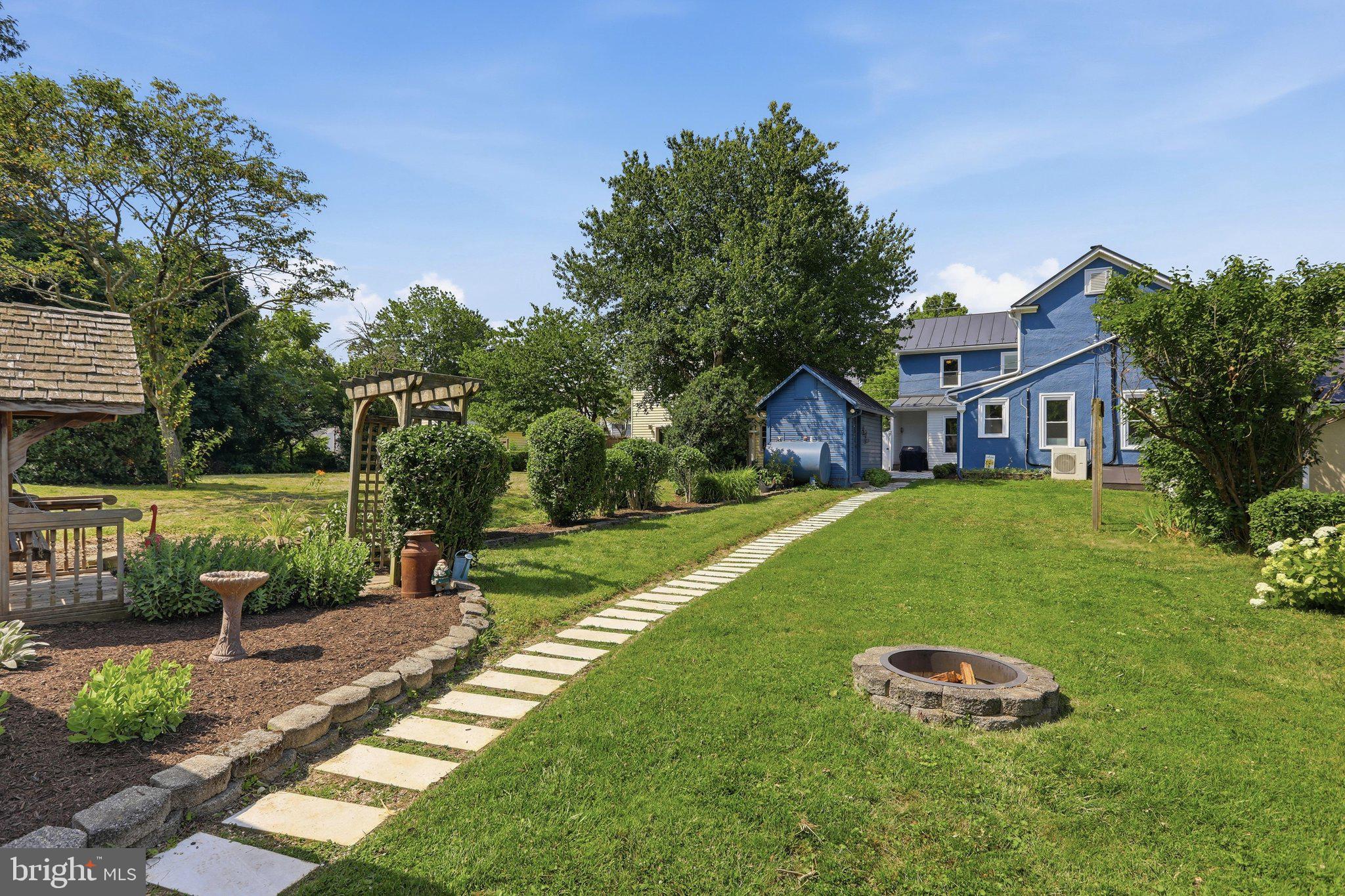 MAIN STREET - Residential