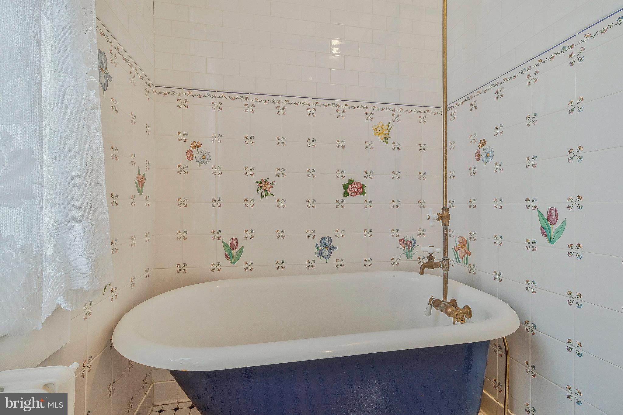 PETTITS ADDN TO HYATTSVI - Residential