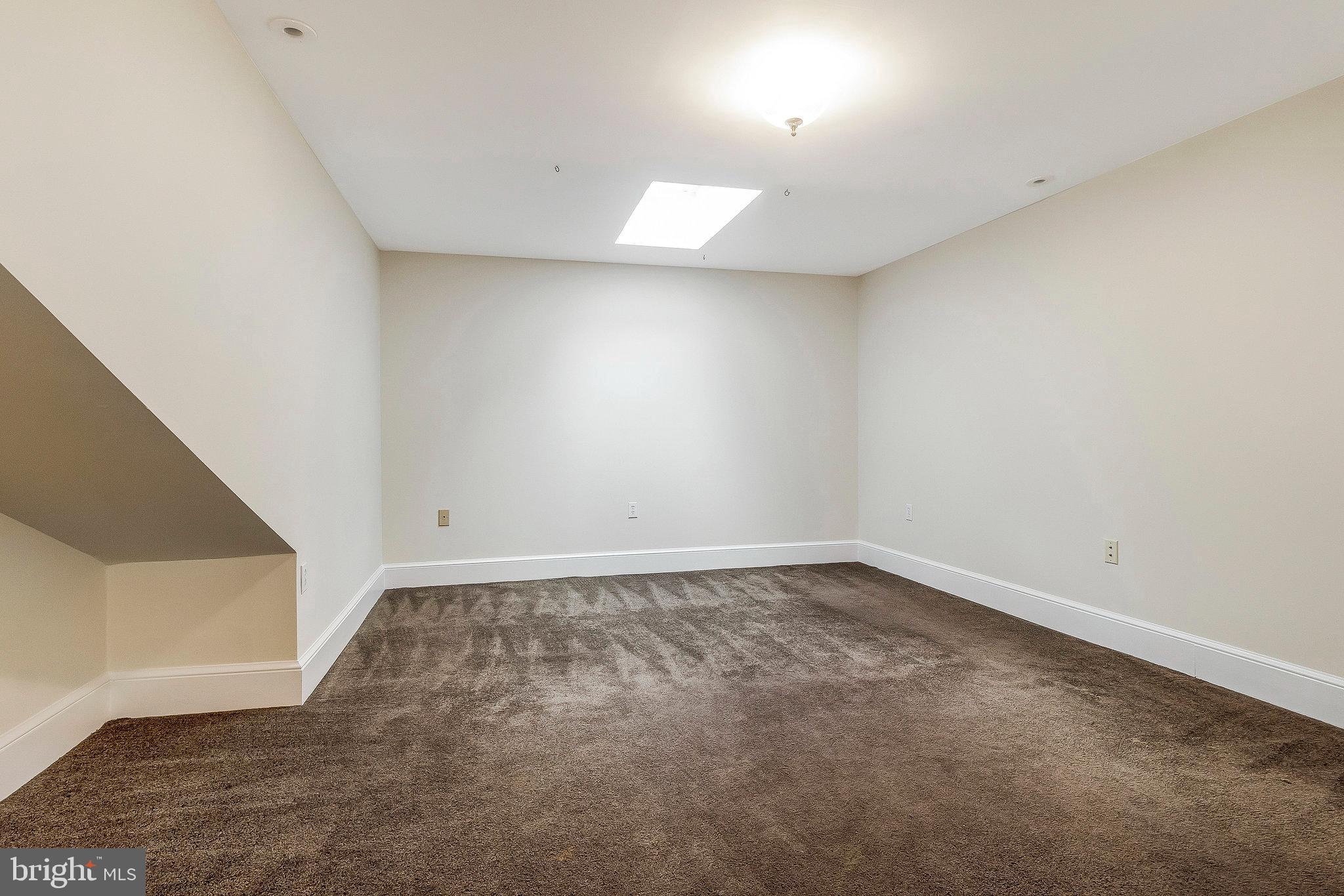PETTITS ADDN TO HYATTSVI - Residential