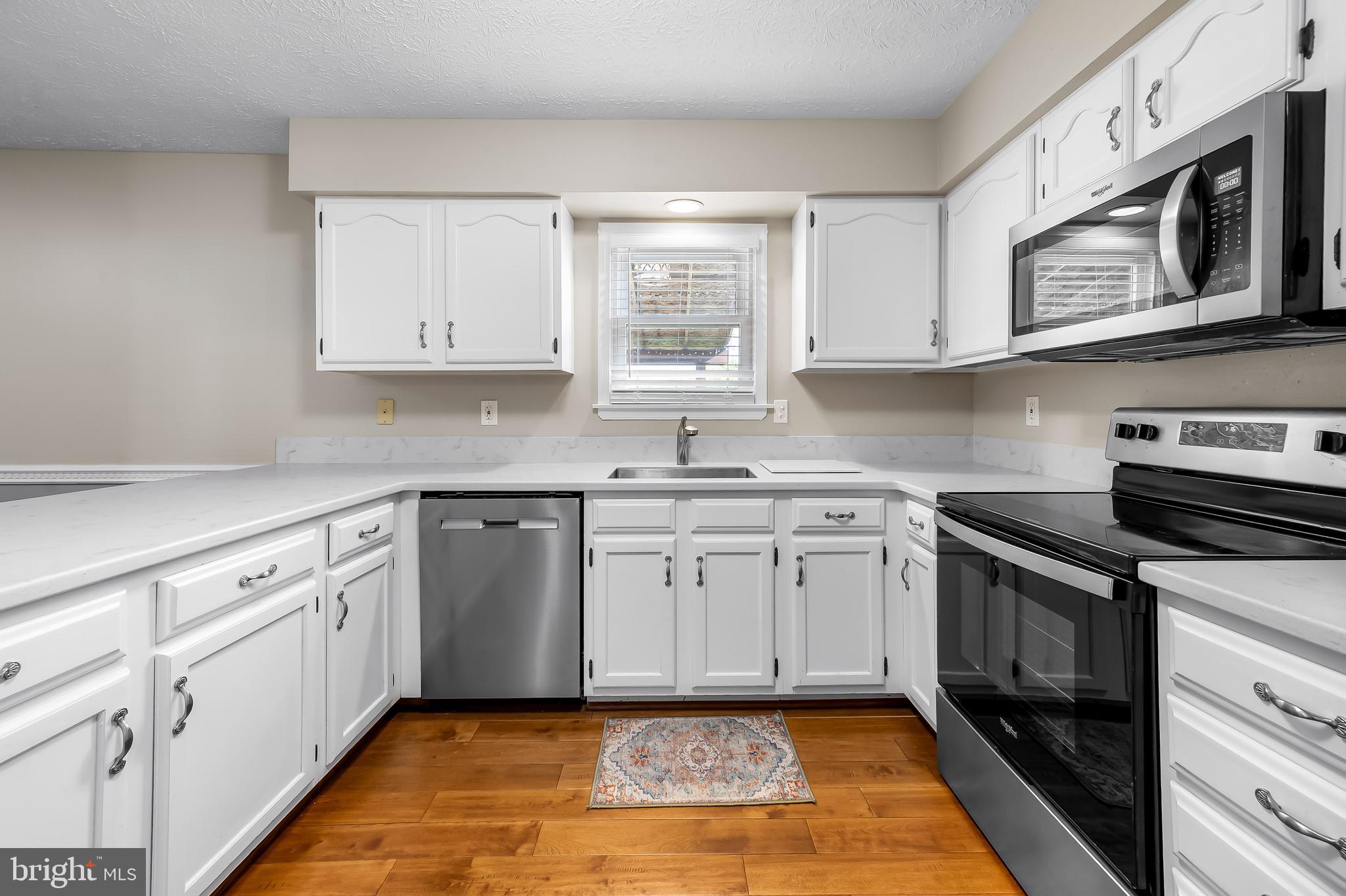 BAY VIEW ESTATES - Residential