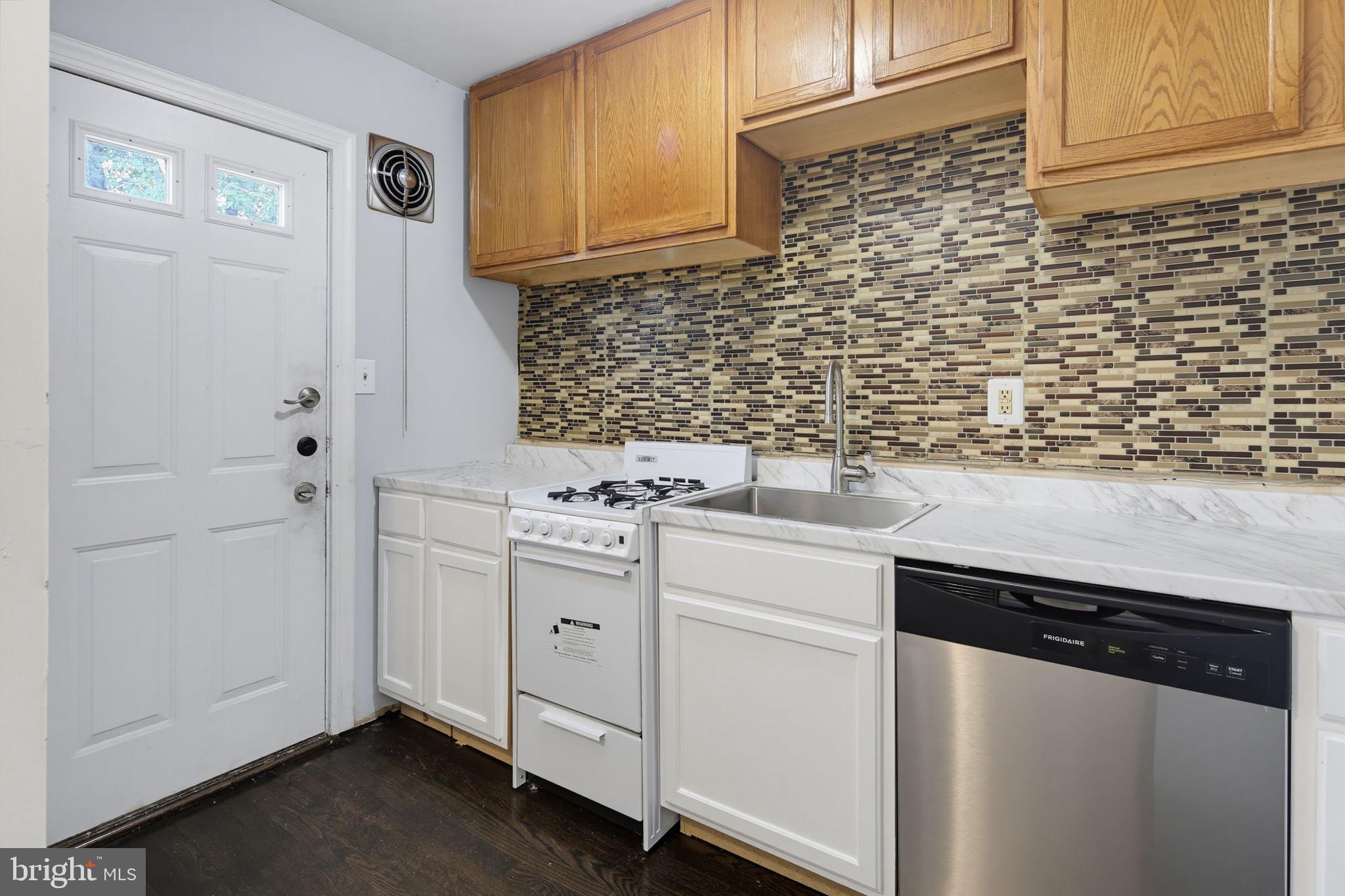 BROOKLYN - Residential