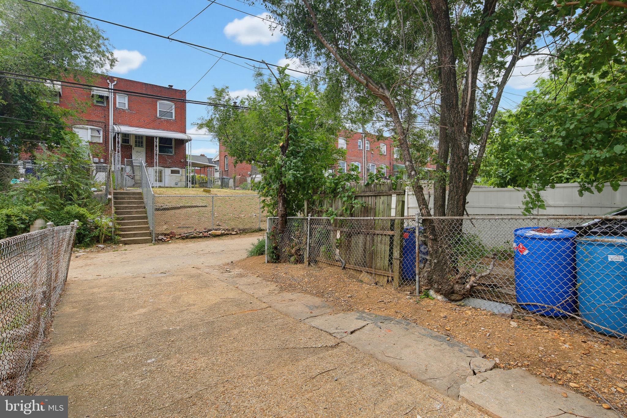 BROOKLYN - Residential