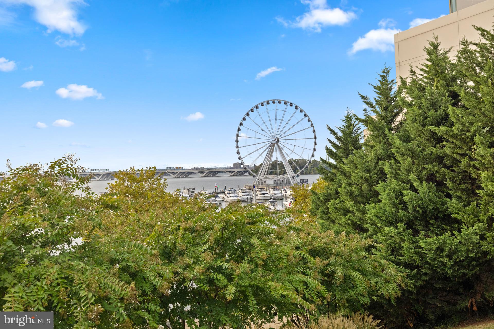 THE FLATS AT NATIONAL HARBOR - Residential Lease
