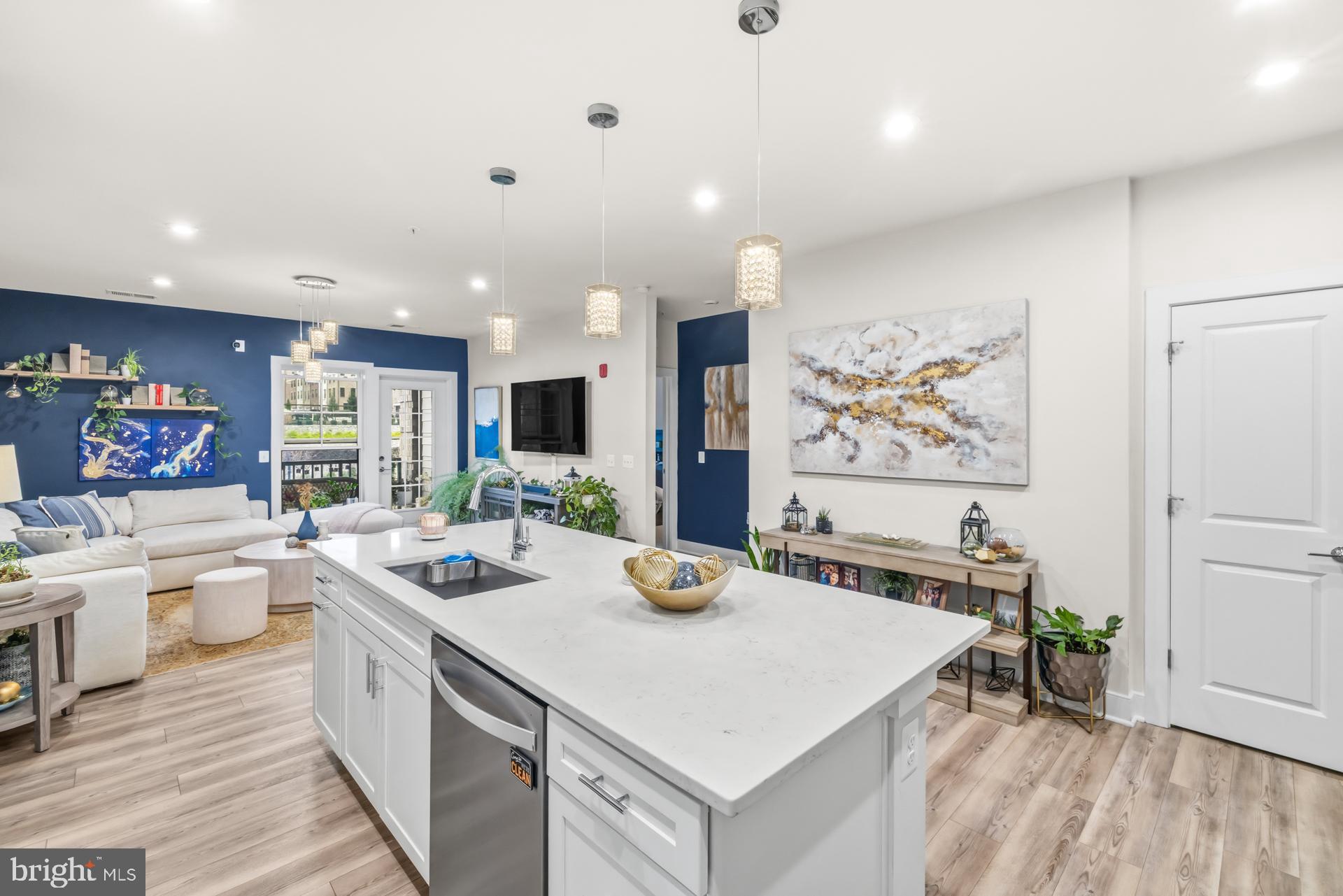 THE FLATS AT NATIONAL HARBOR - Residential Lease