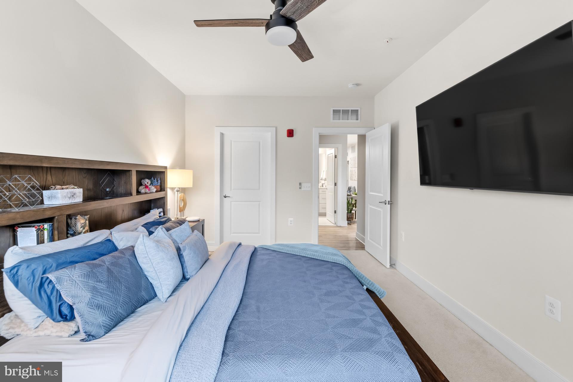 THE FLATS AT NATIONAL HARBOR - Residential Lease