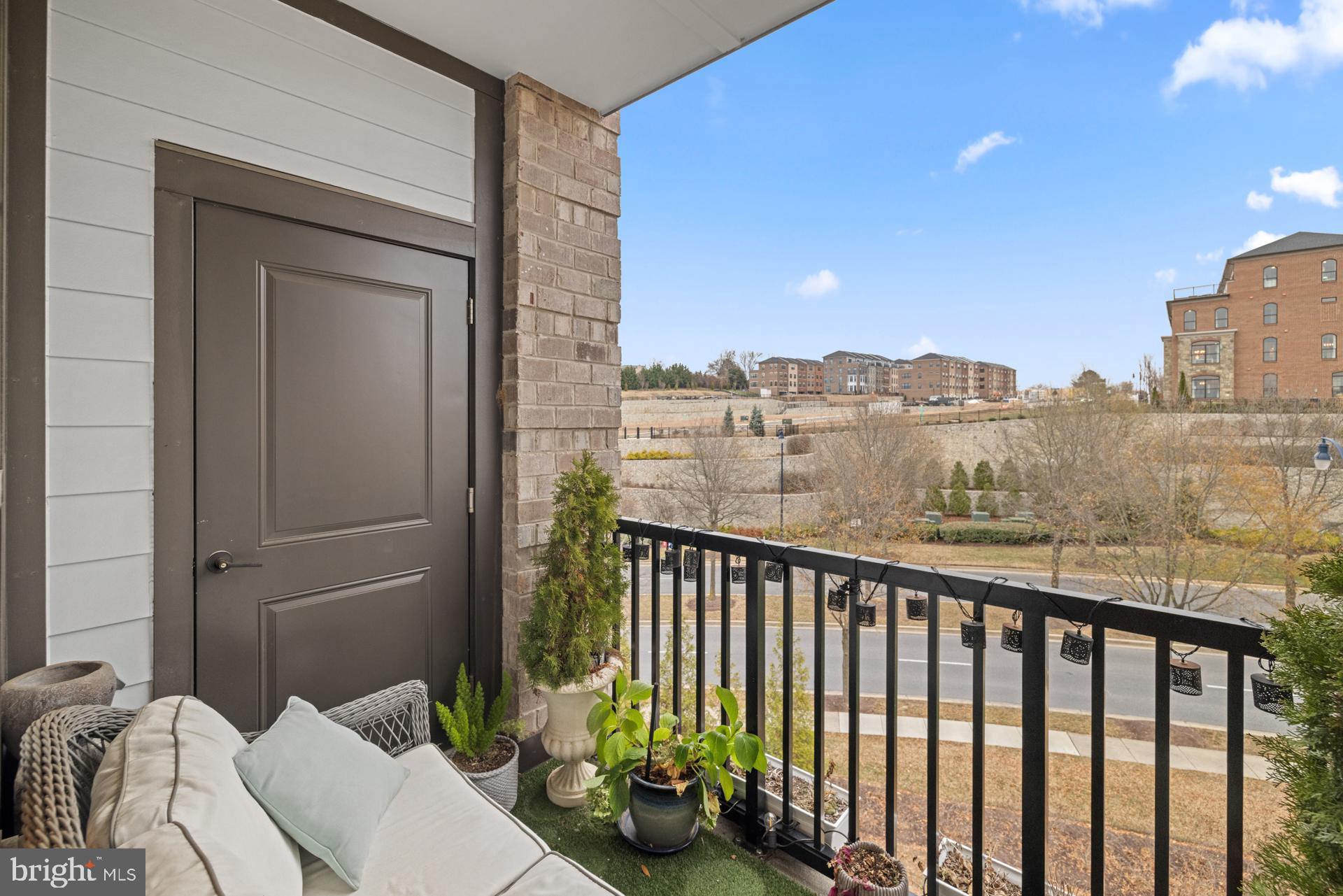 THE FLATS AT NATIONAL HARBOR - Residential Lease