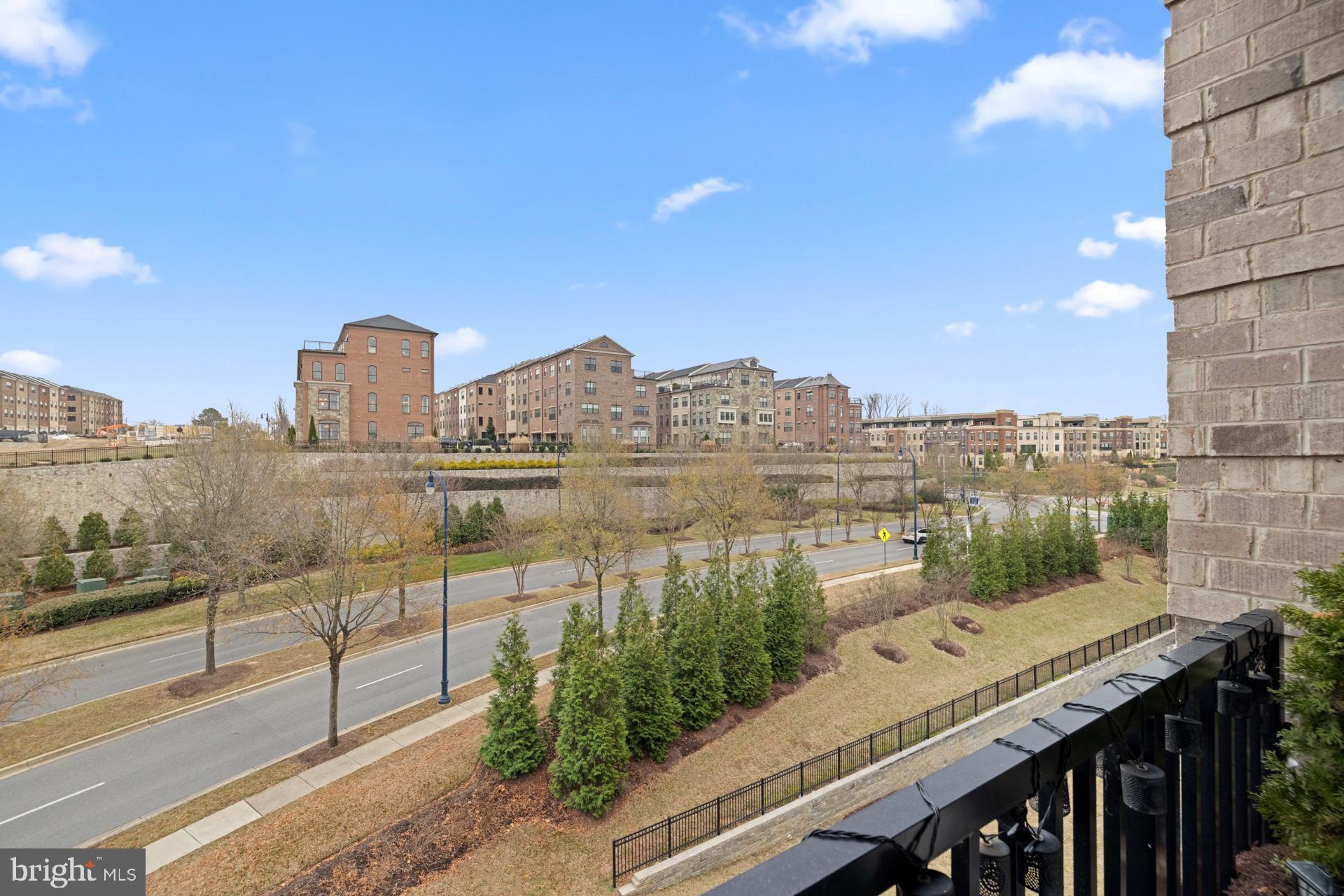 THE FLATS AT NATIONAL HARBOR - Residential Lease