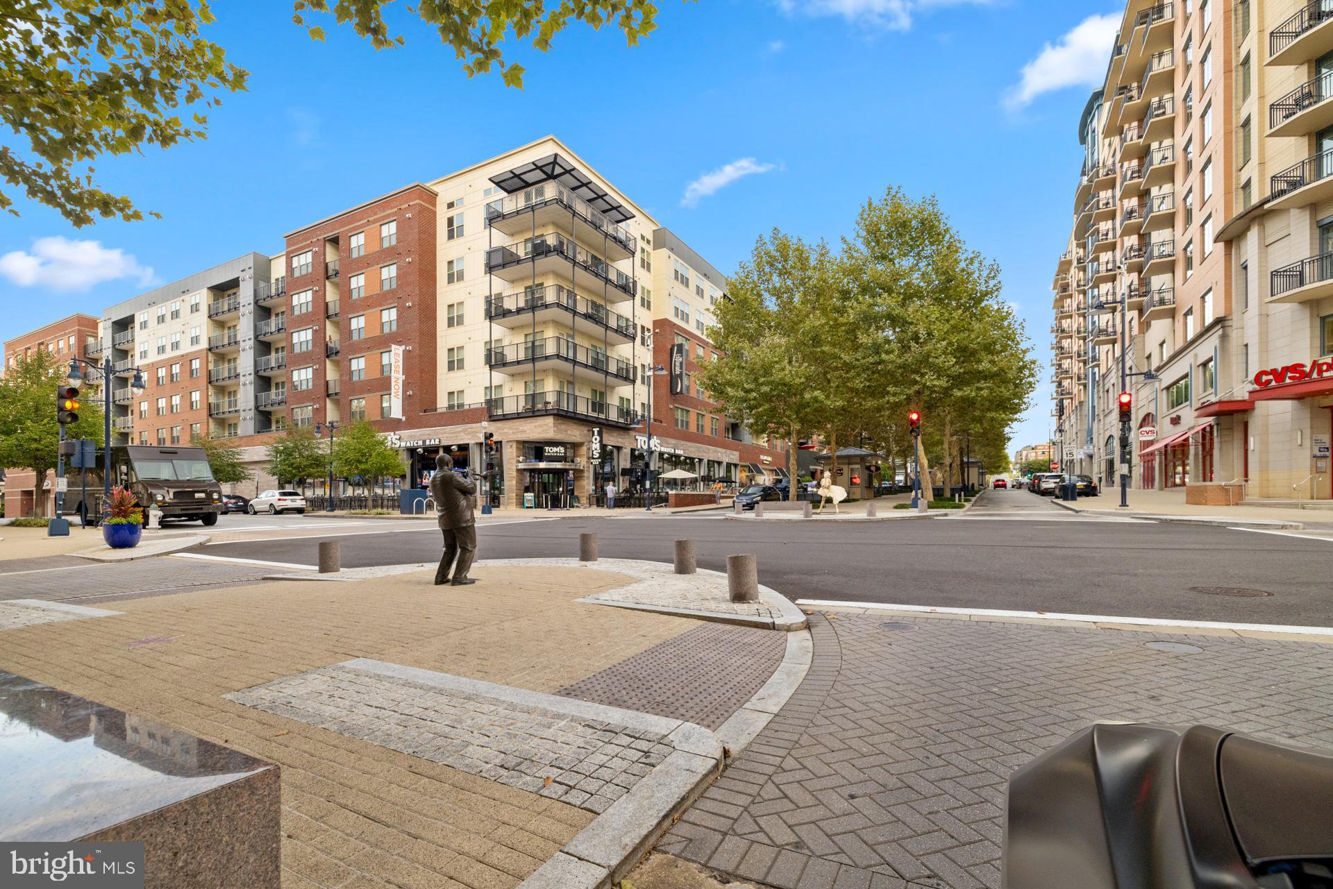THE FLATS AT NATIONAL HARBOR - Residential Lease