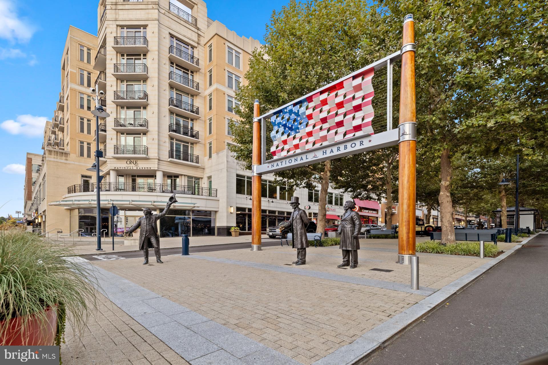 THE FLATS AT NATIONAL HARBOR - Residential Lease