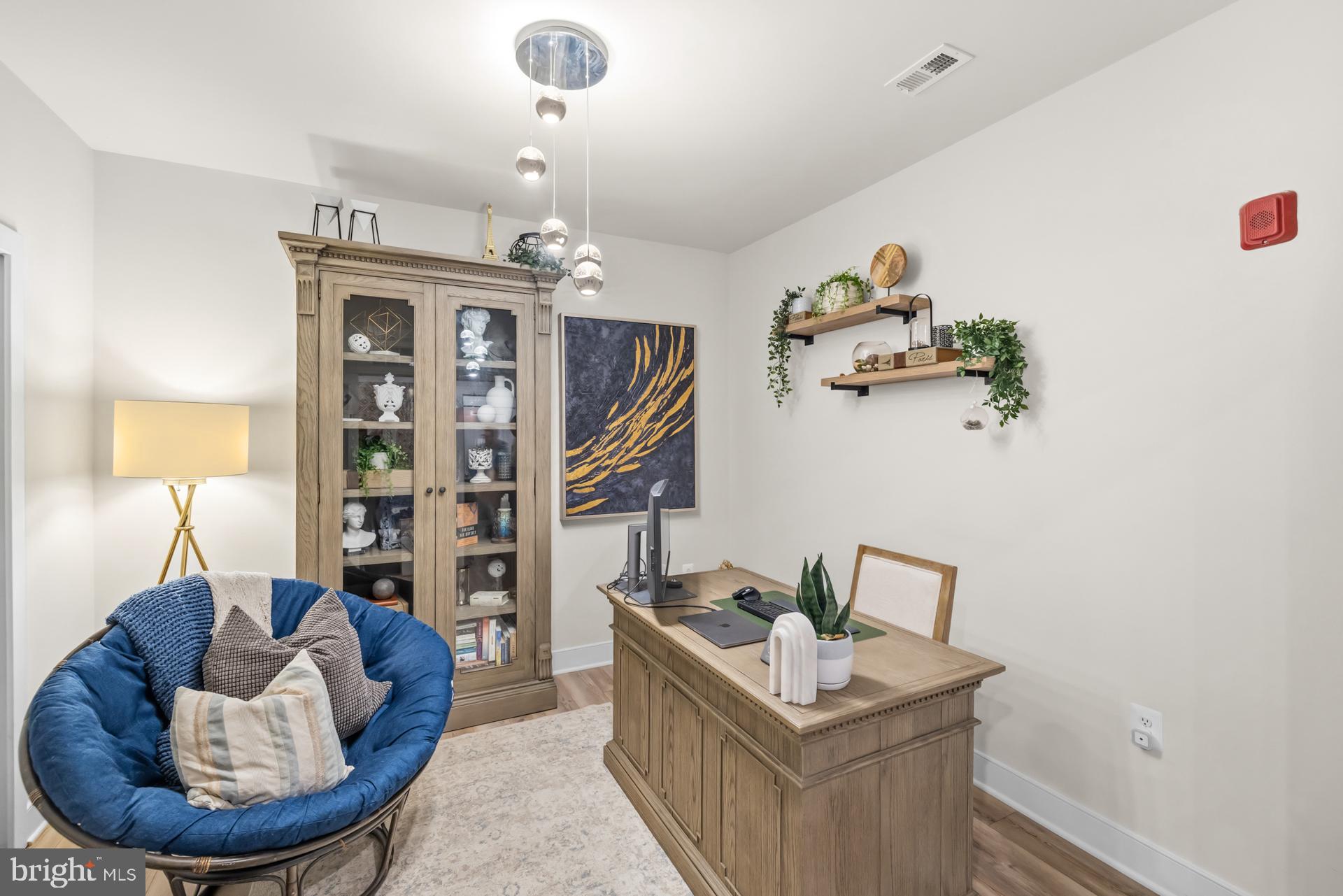 THE FLATS AT NATIONAL HARBOR - Residential Lease