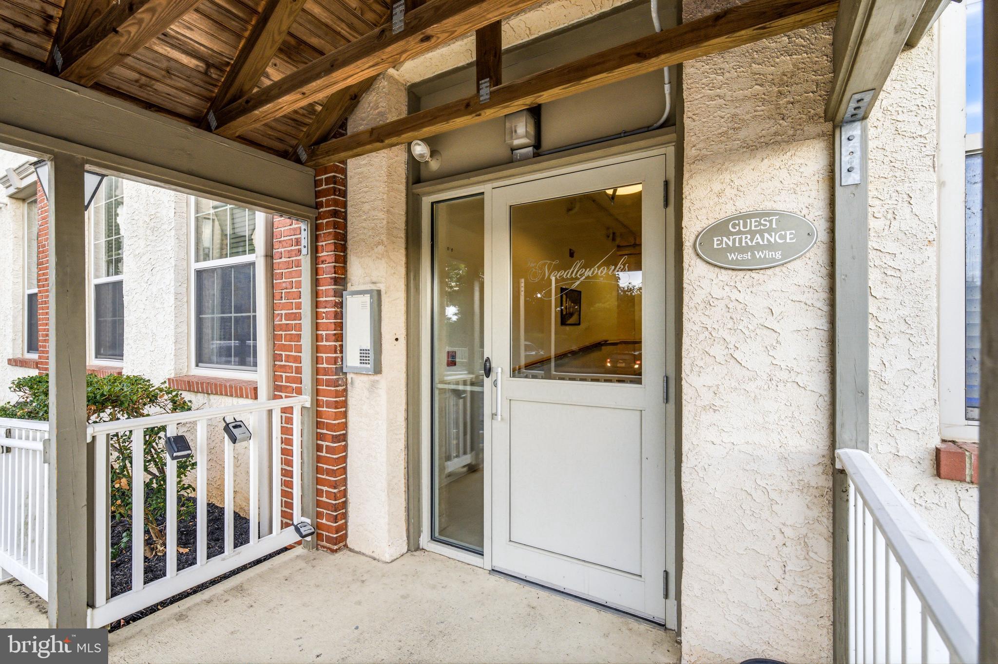 NEEDLEWORKS LOFTS - Residential