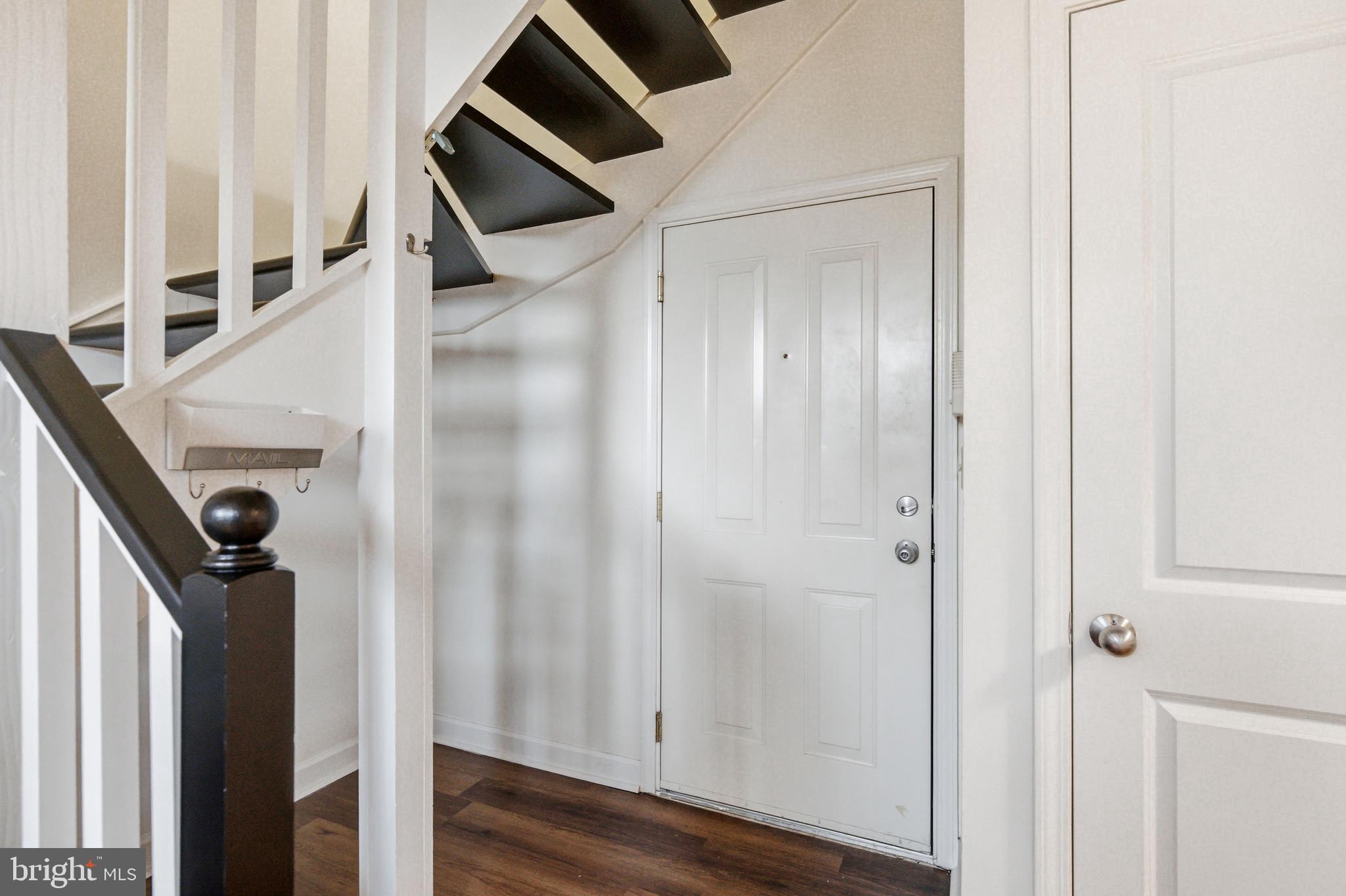 NEEDLEWORKS LOFTS - Residential