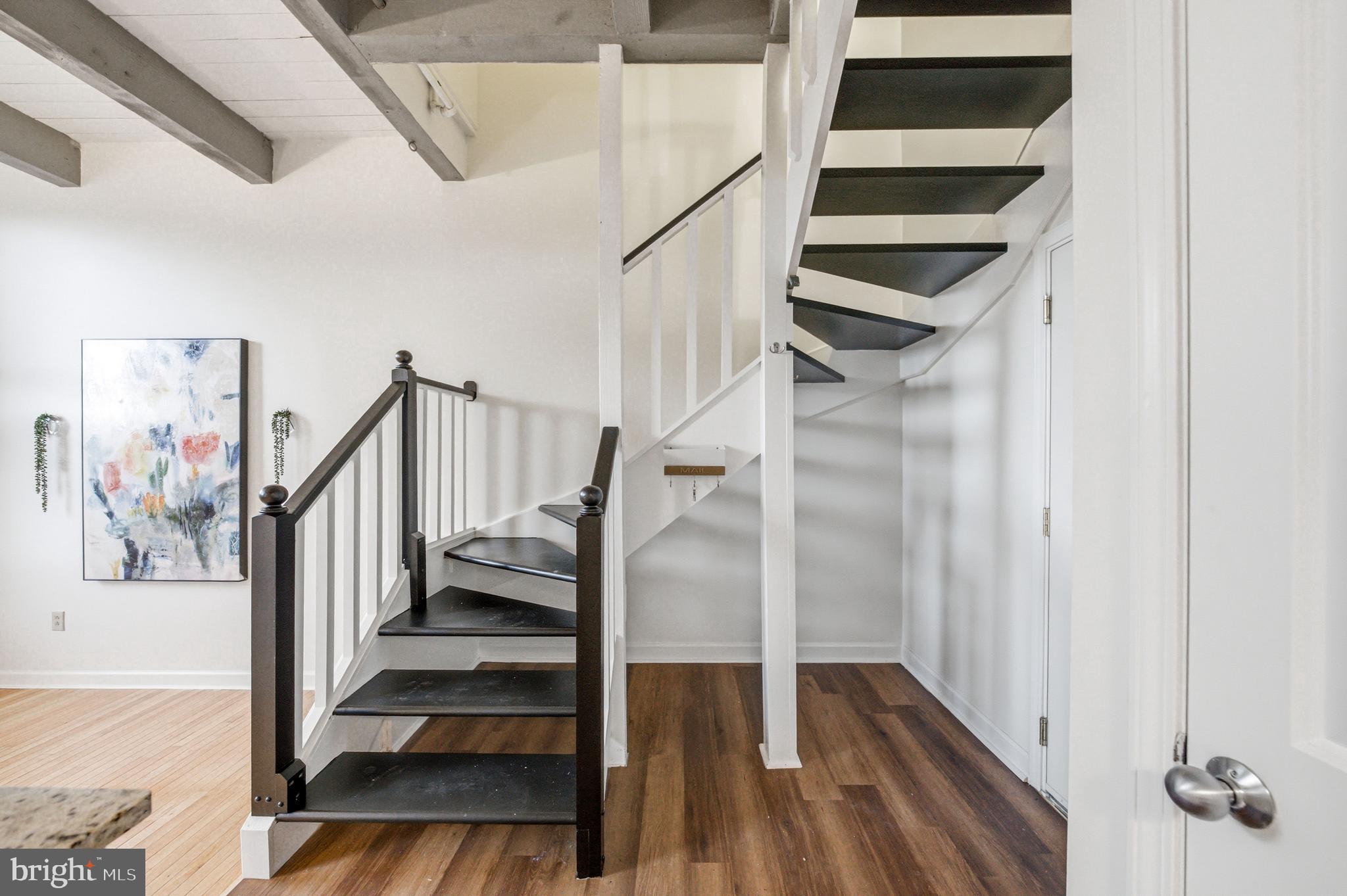 NEEDLEWORKS LOFTS - Residential