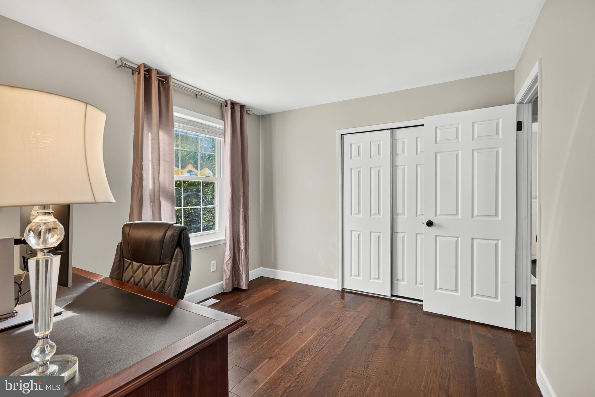 VICTORIA CROSSING - Residential