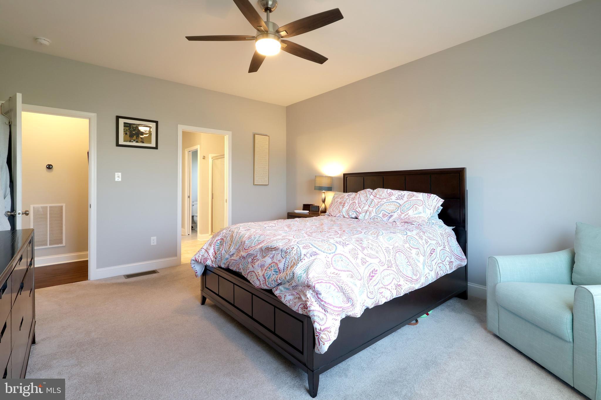 KINGSTON VILLAGE - Residential