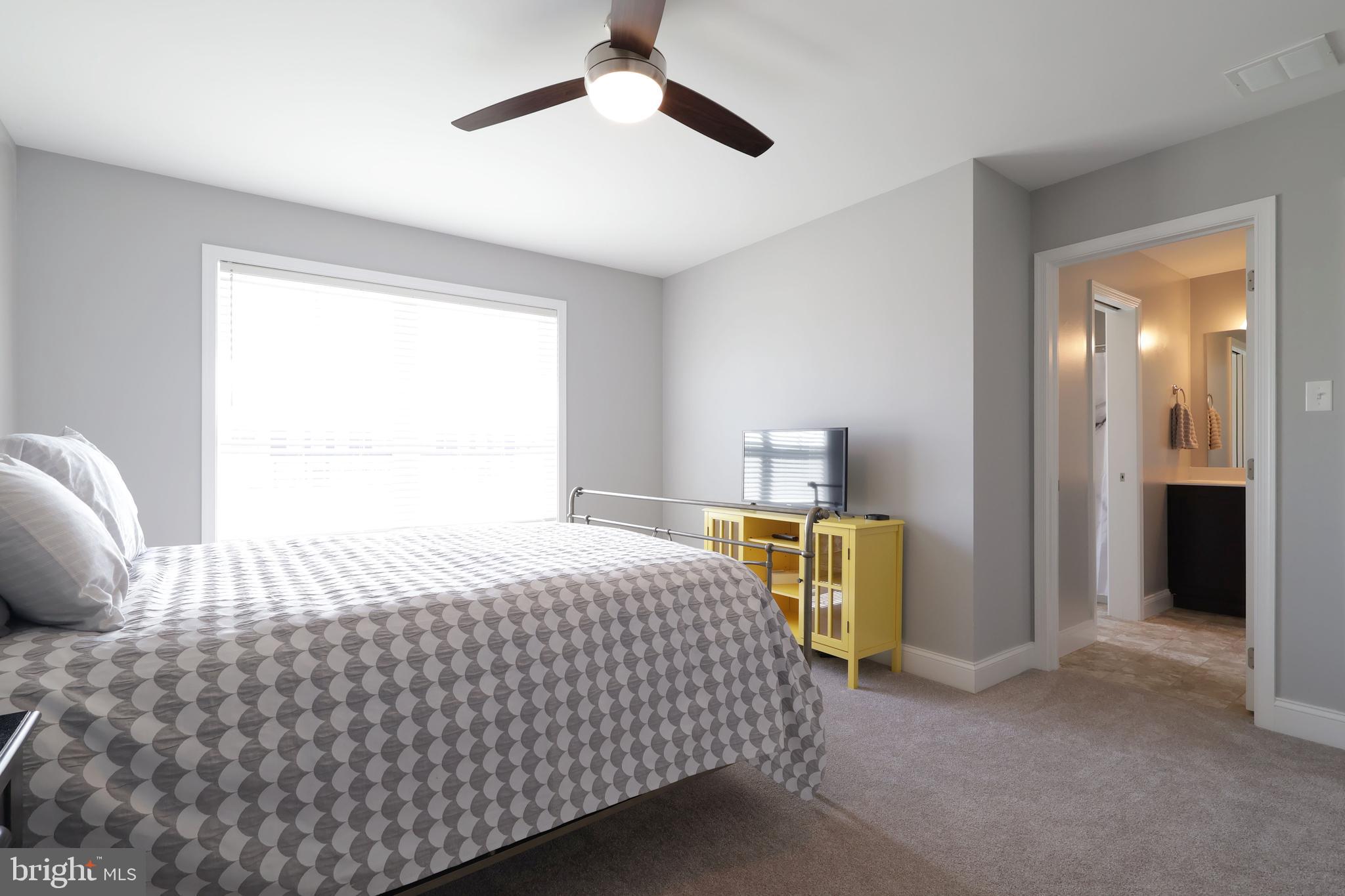 KINGSTON VILLAGE - Residential