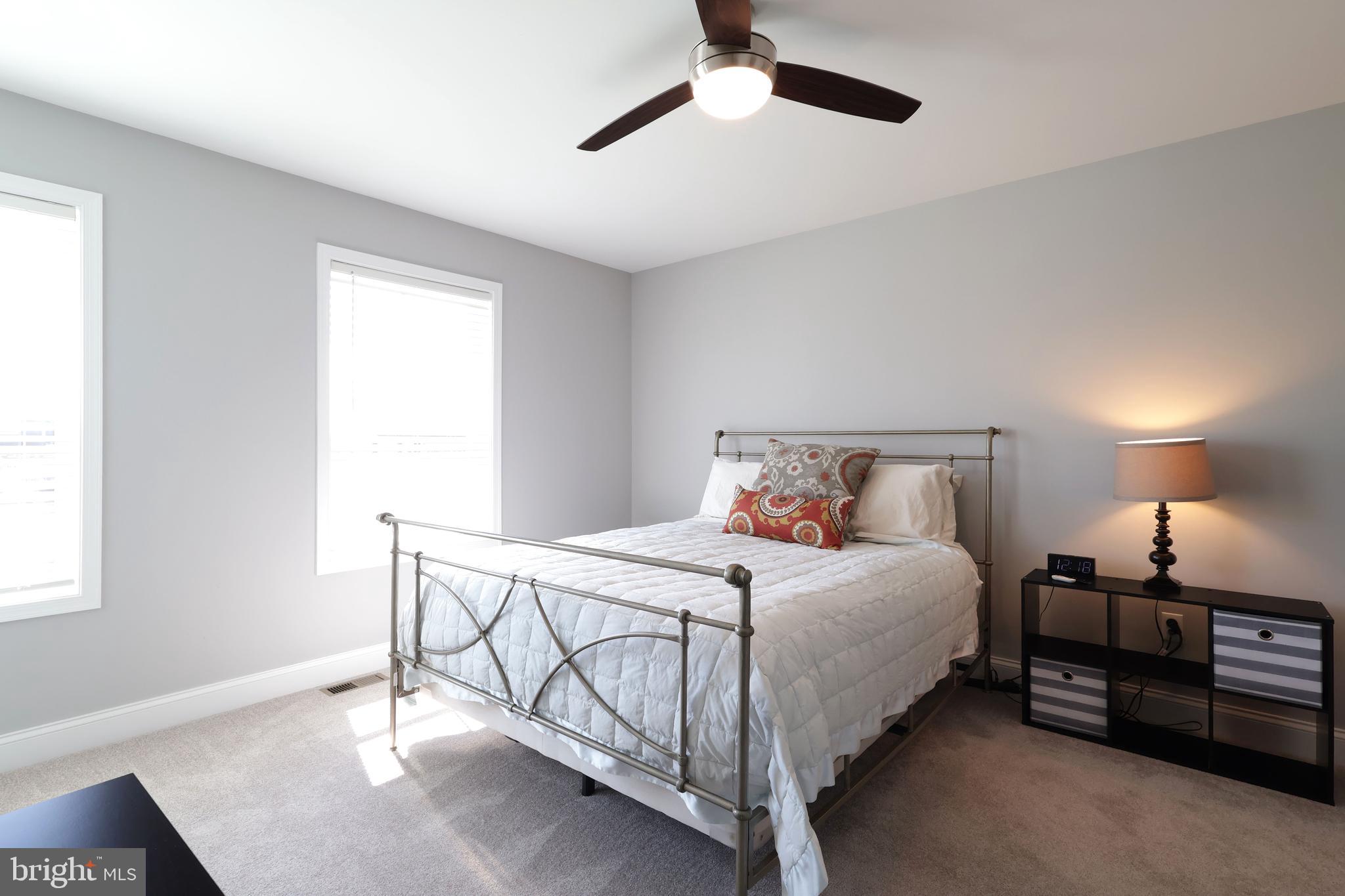 KINGSTON VILLAGE - Residential