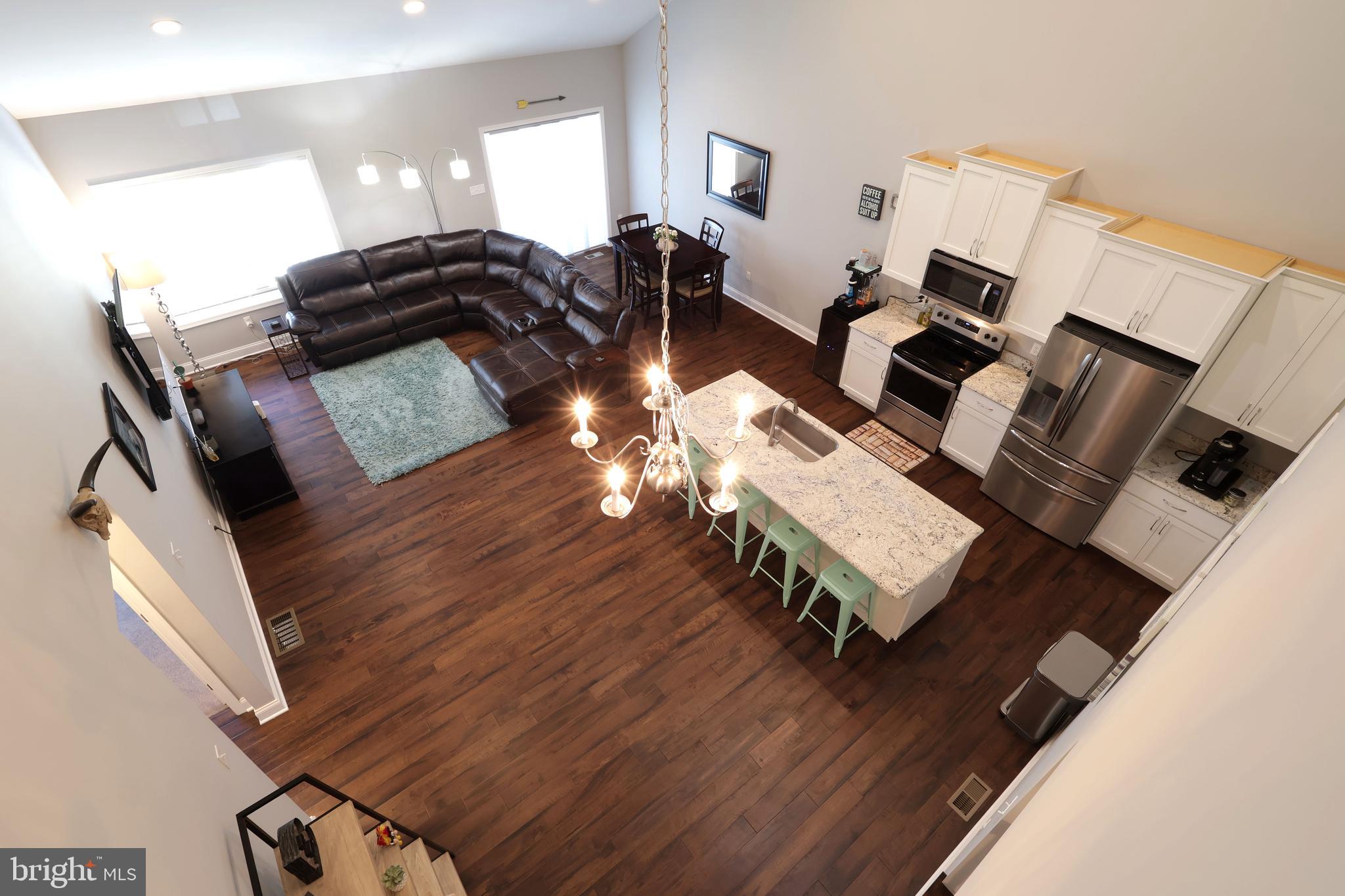 KINGSTON VILLAGE - Residential