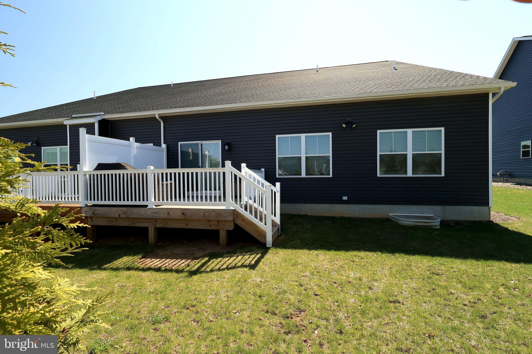 KINGSTON VILLAGE - Residential
