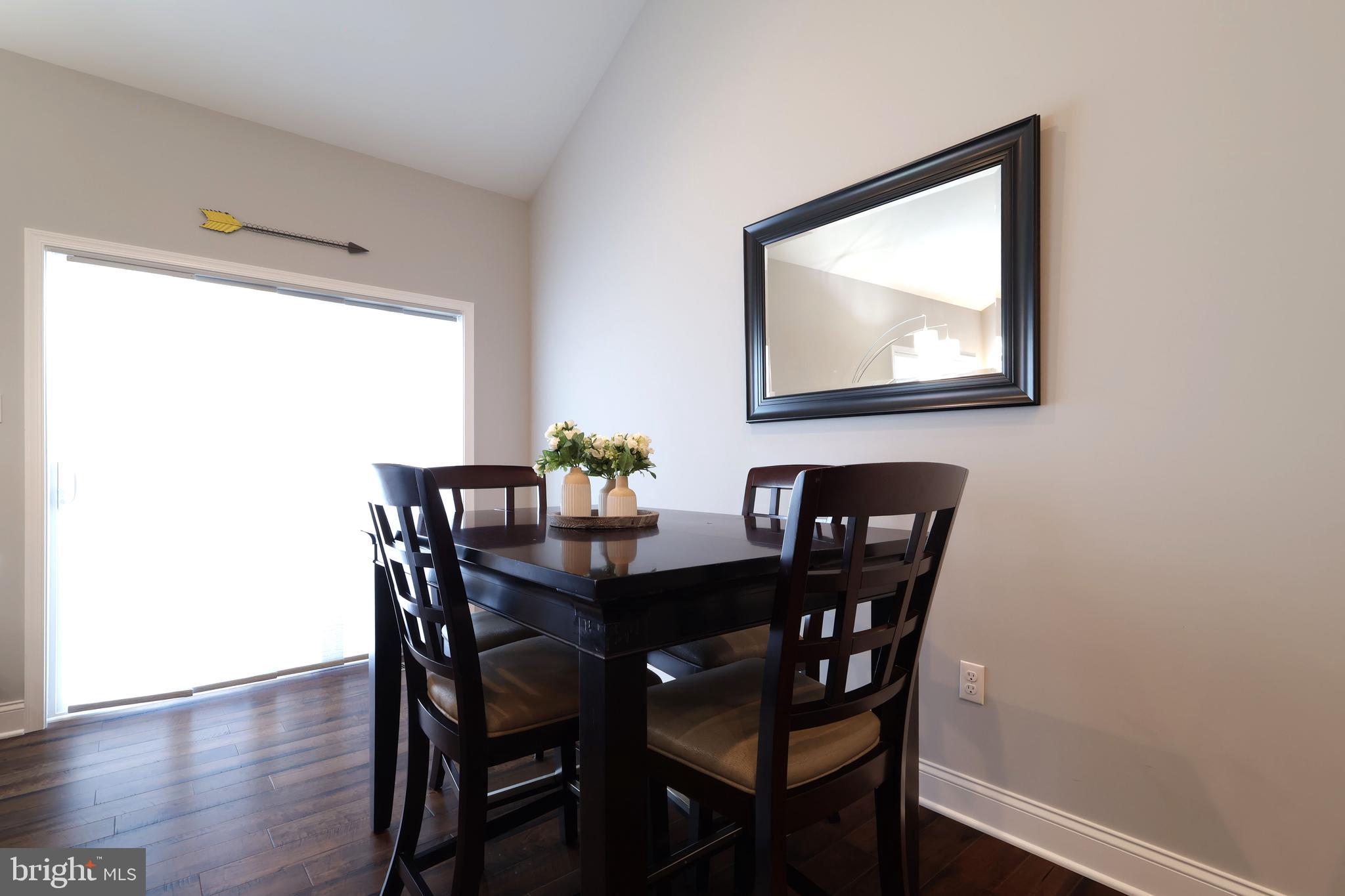 KINGSTON VILLAGE - Residential